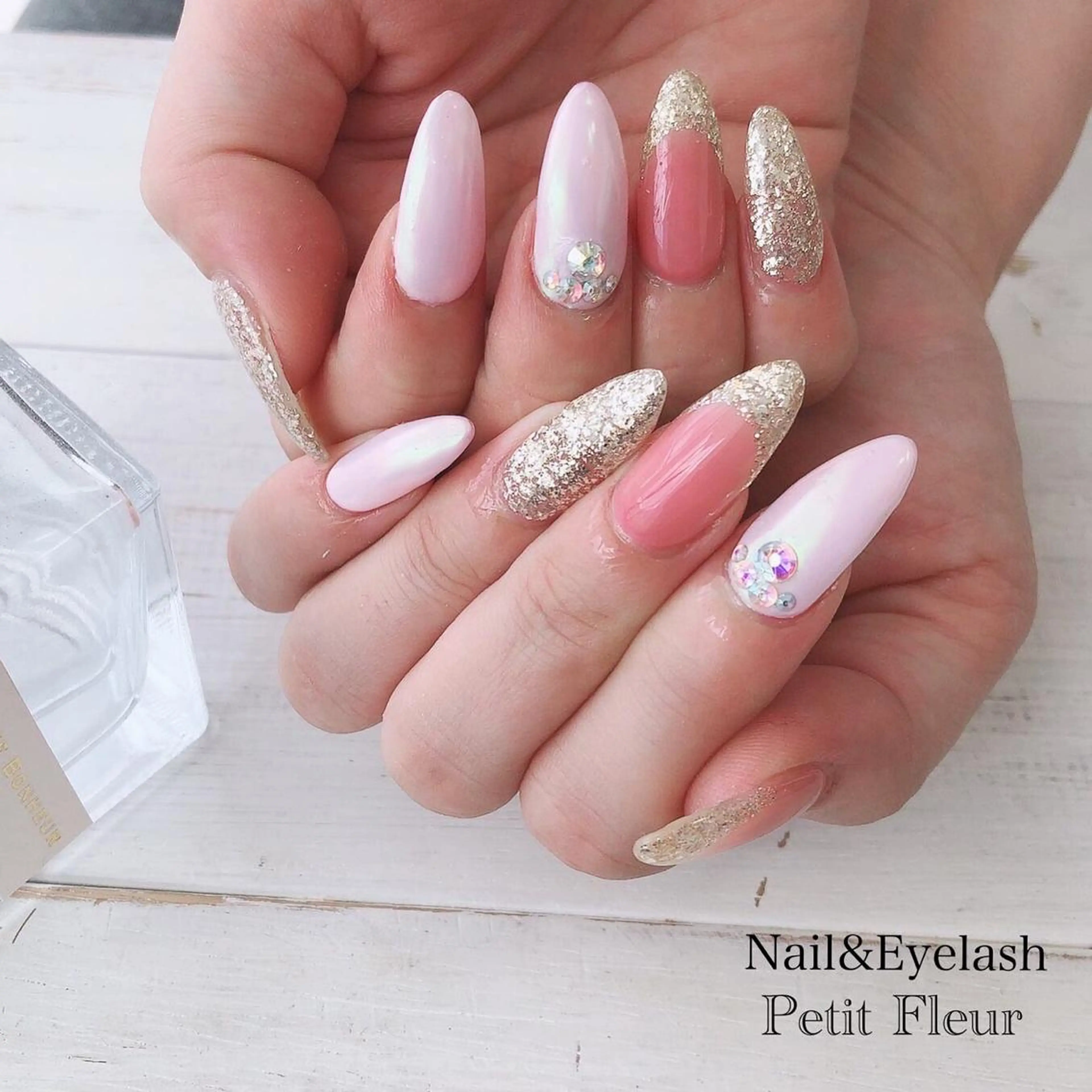 ネイル Petit Fleur所属・青柳 亜梨奈のマツエク・マツパデザイン