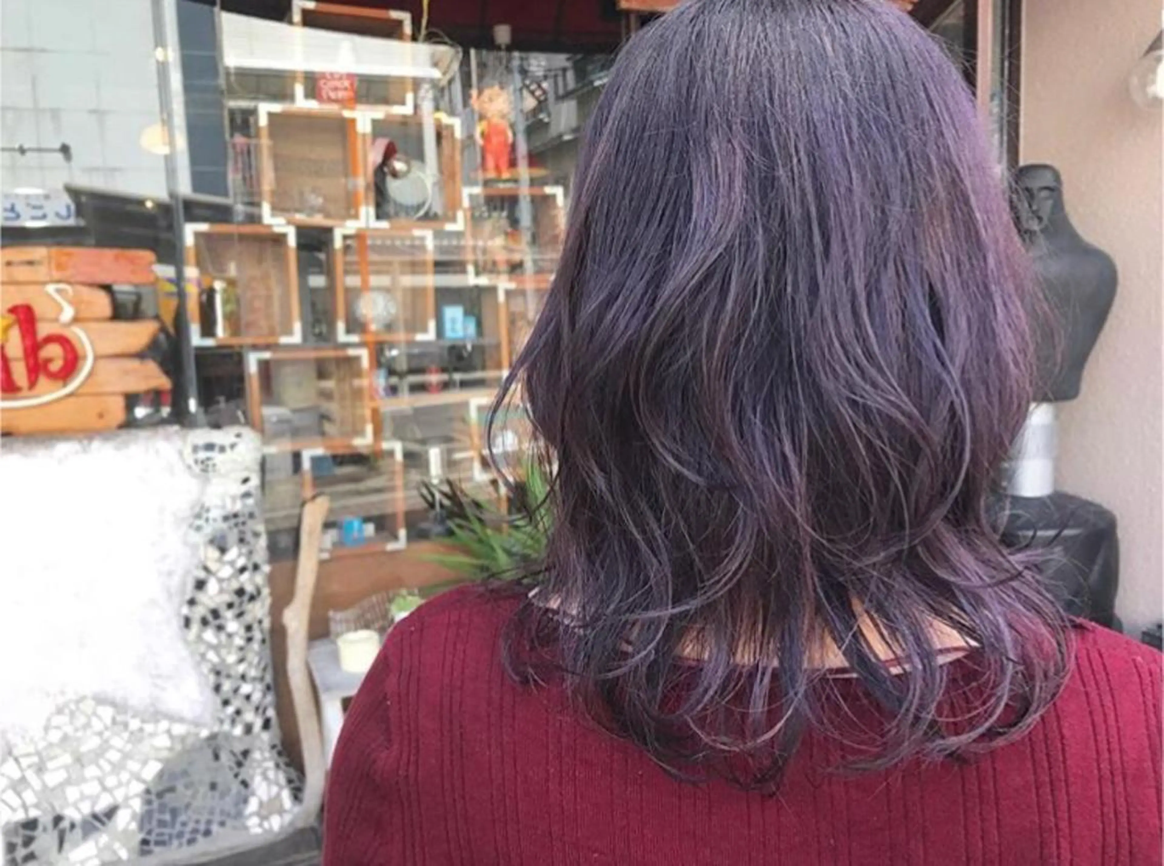 ミディアム カラー レイヤーカット 玉木 育実のヘアスタイル