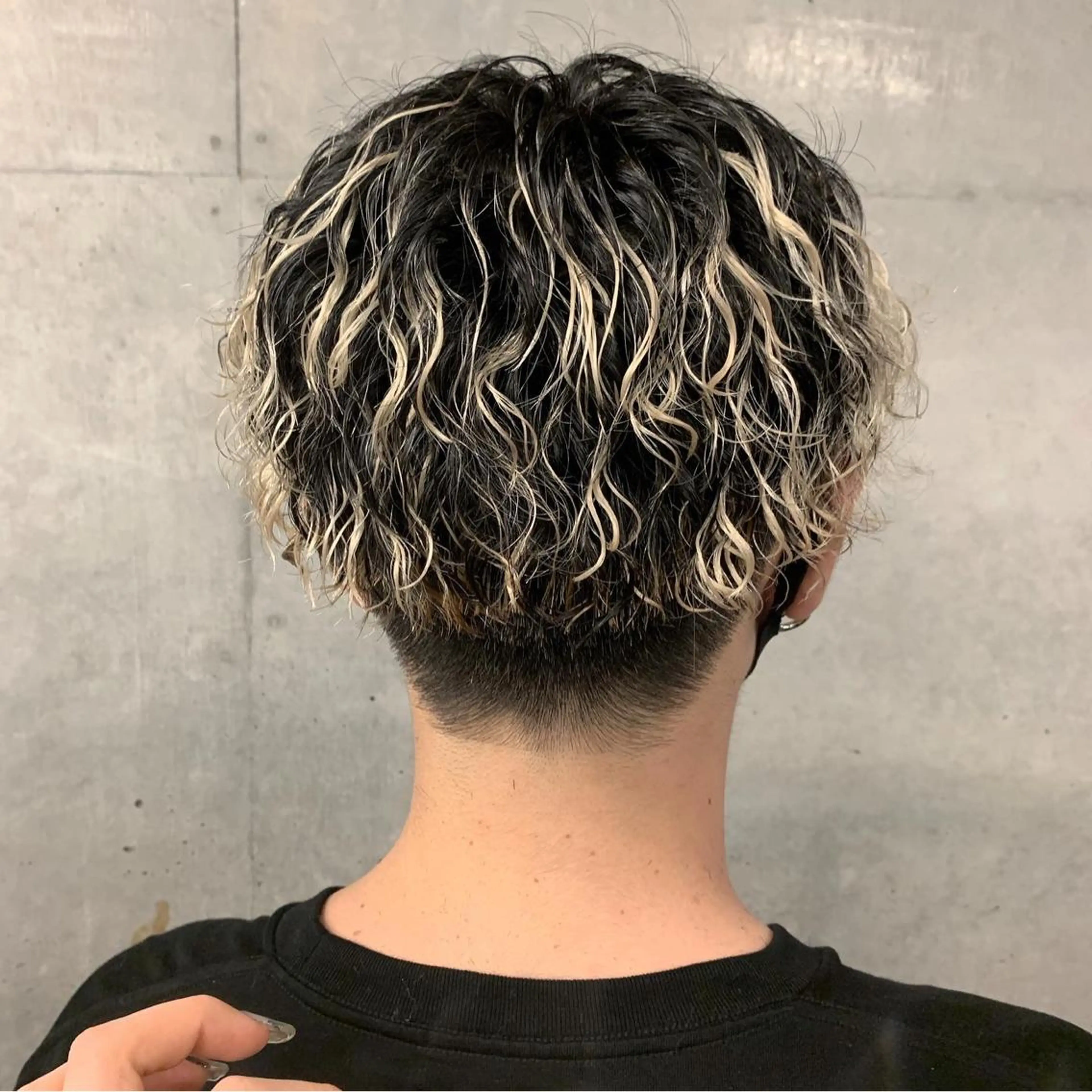 【メンズカット＋ツイスト、スパイラルパーマ＋保湿トリートメント】ツイスパ、ツイストスパイラル、ウェーブパーマの写真