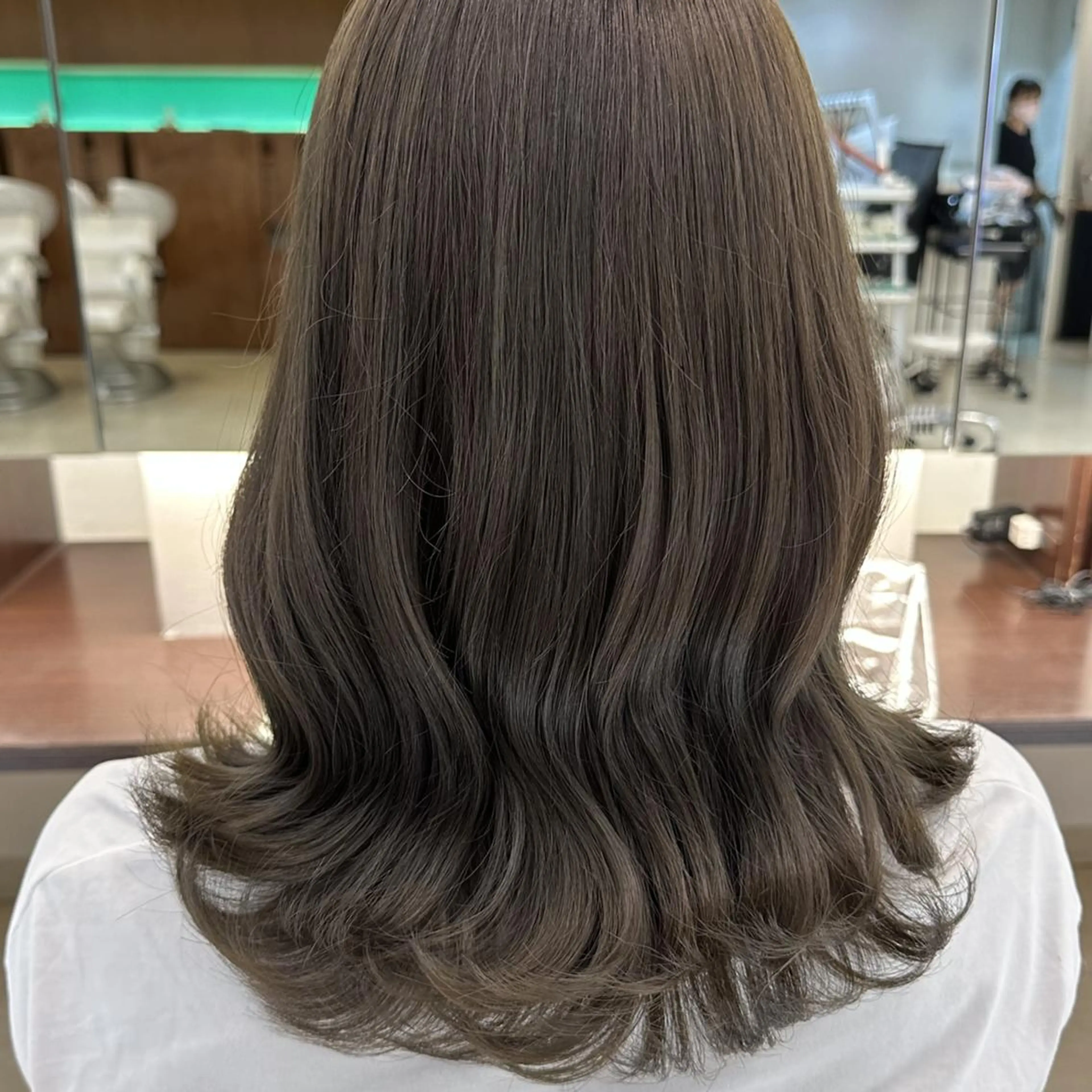 ミディアム カラー ヘアカラー VanCouncil 札幌本店のヘアスタイル