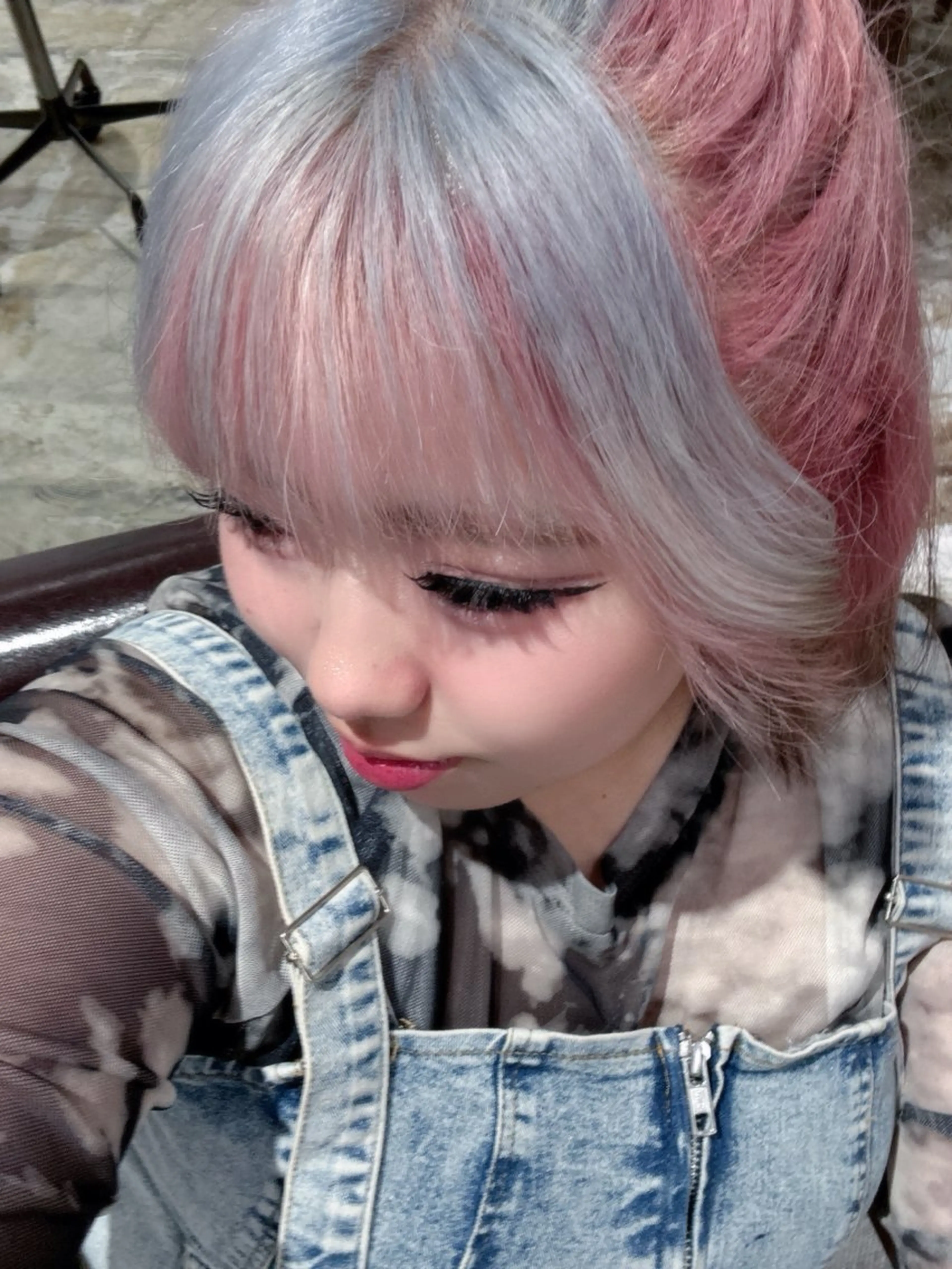 ミディアム カラー デザインカラー インナーカラー ピンクカラー ヘアカラー トリートメント カナ 心斎橋/ハイトーンのヘアスタイル