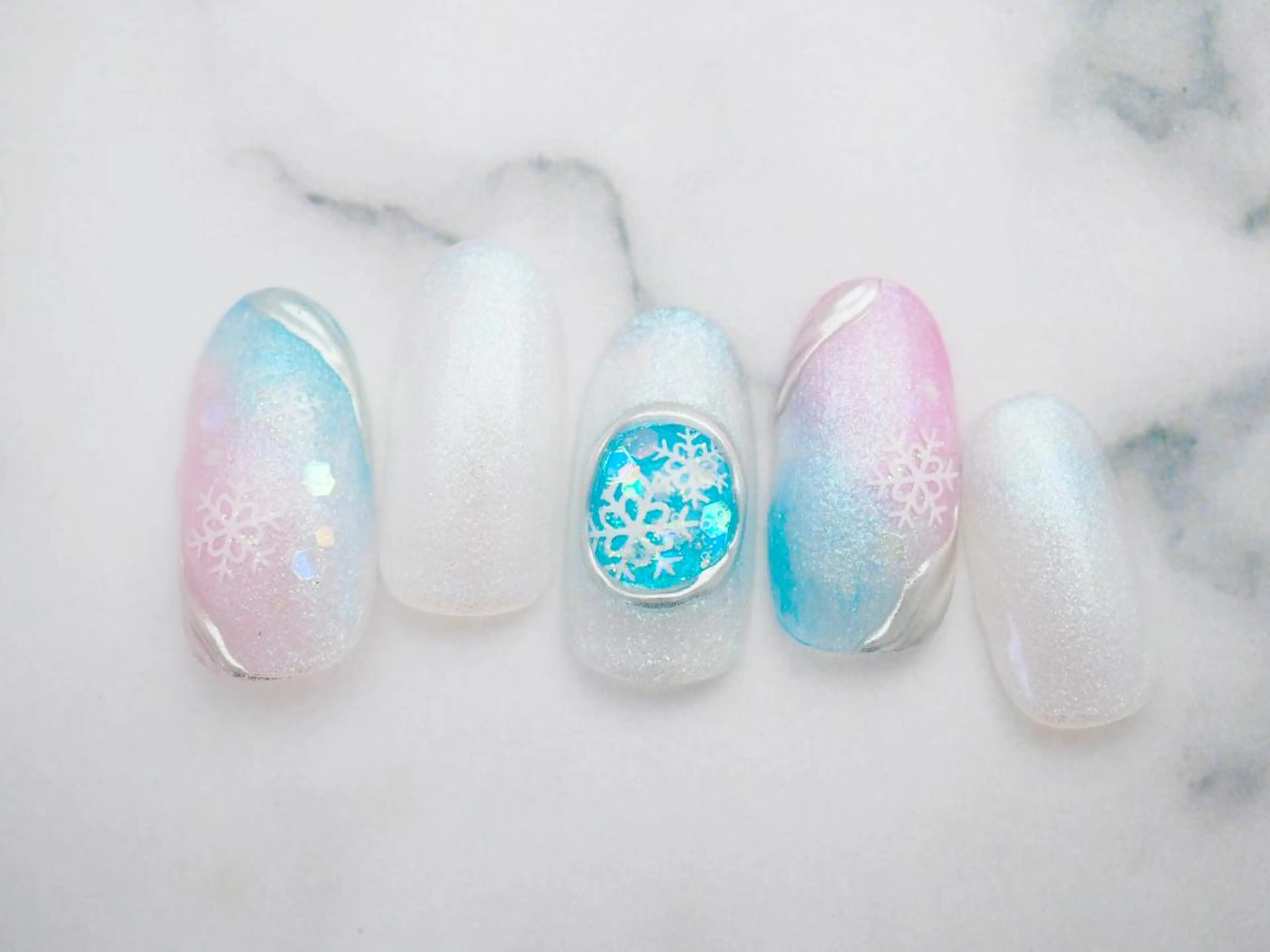 ネイル トップネイリスト Ribbon立川店のネイルデザイン