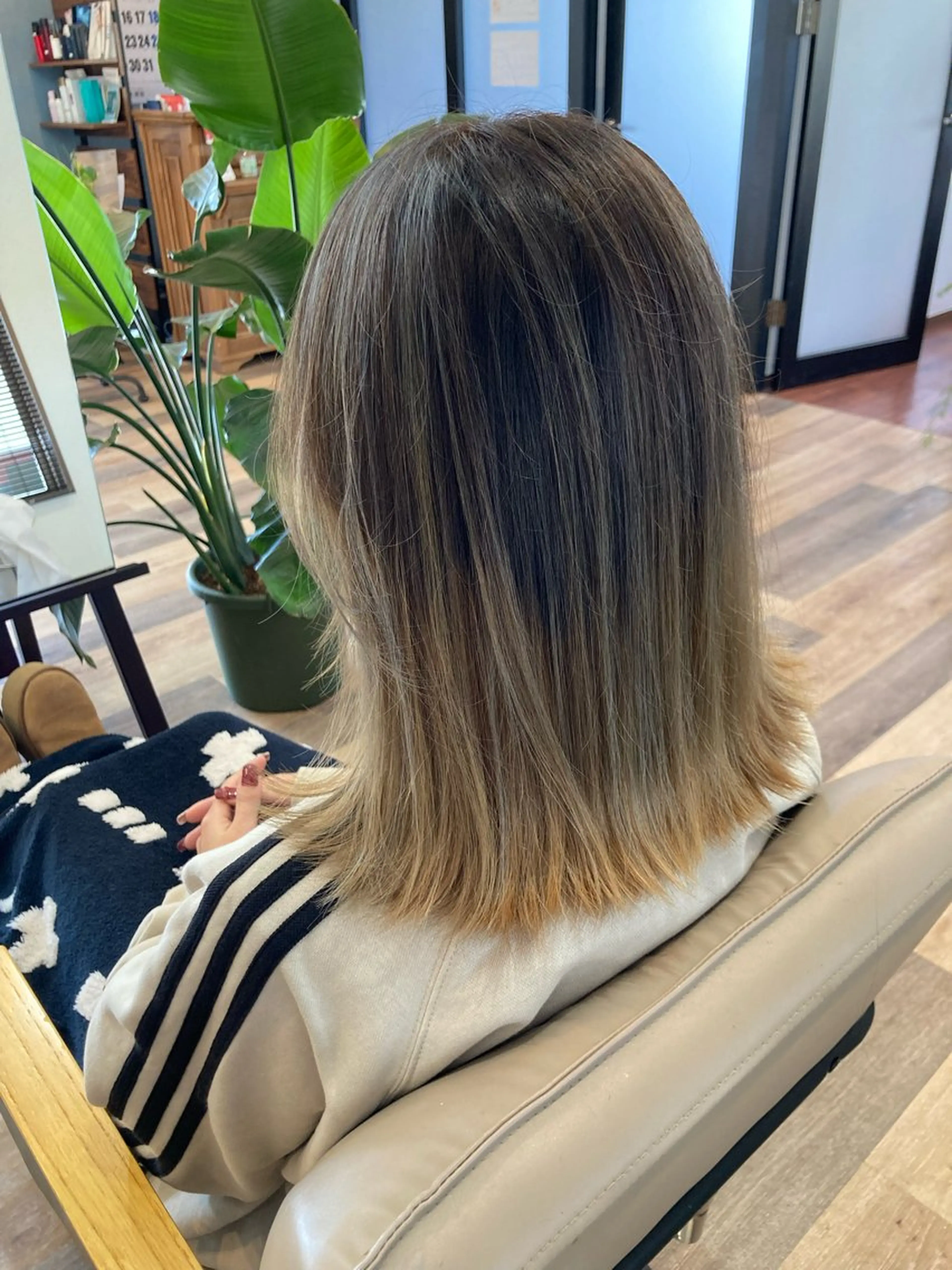 ミディアム ヘアカラー トリートメント 中野 紹江のヘアスタイル