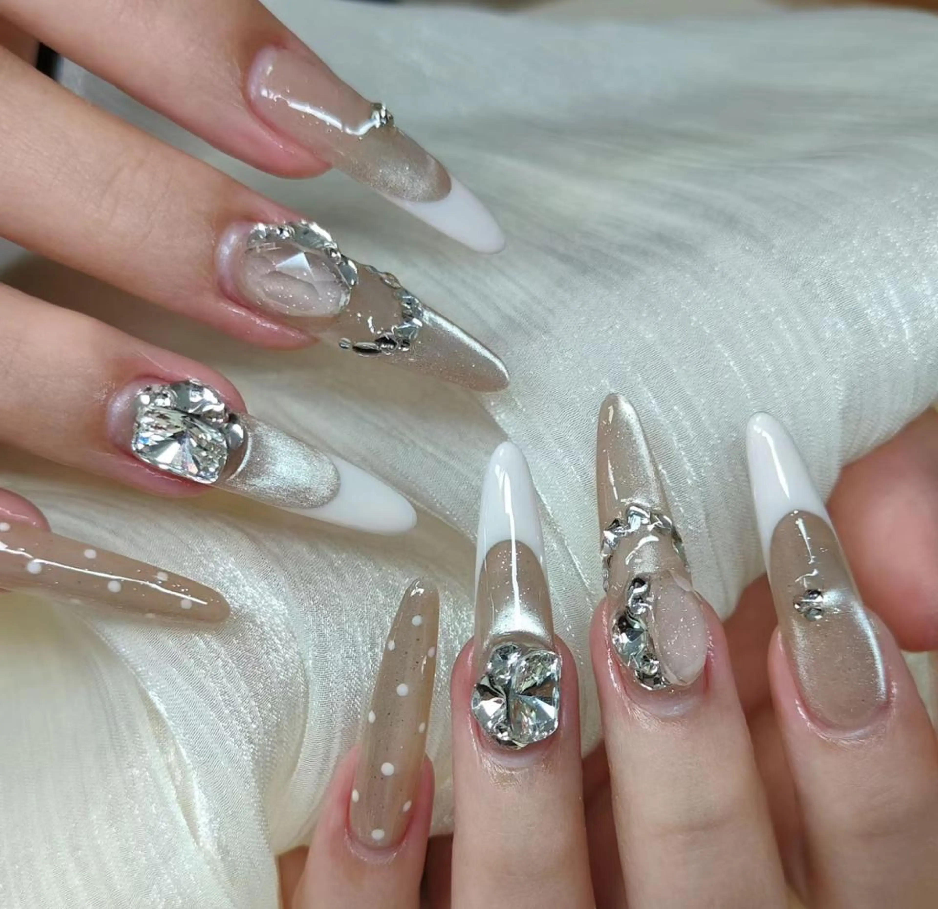 ネイル ハンドネイル ハンドケア 🍑 momo_nailのネイルデザイン