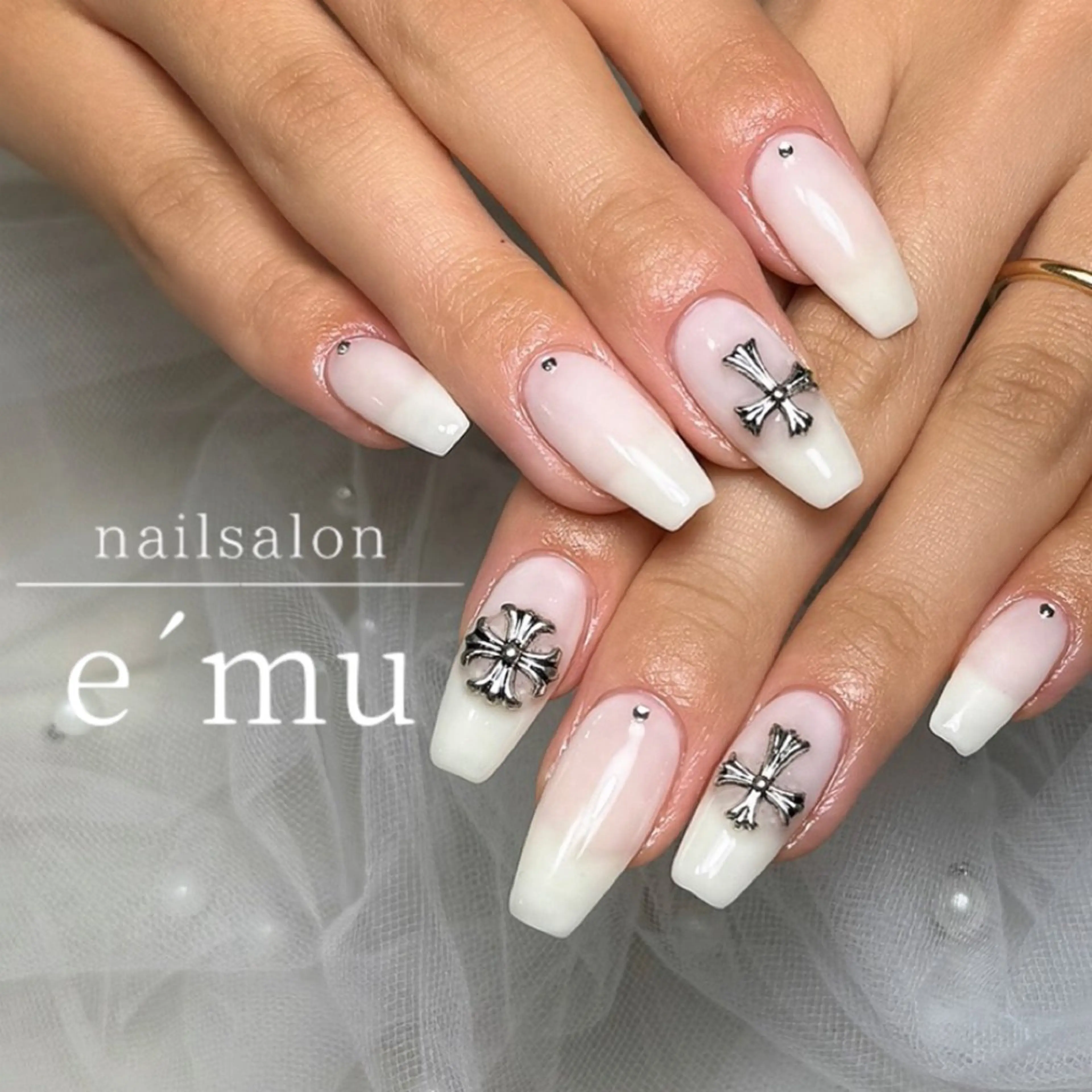ネイル ハンドネイル nailsalon e´muのネイルデザイン