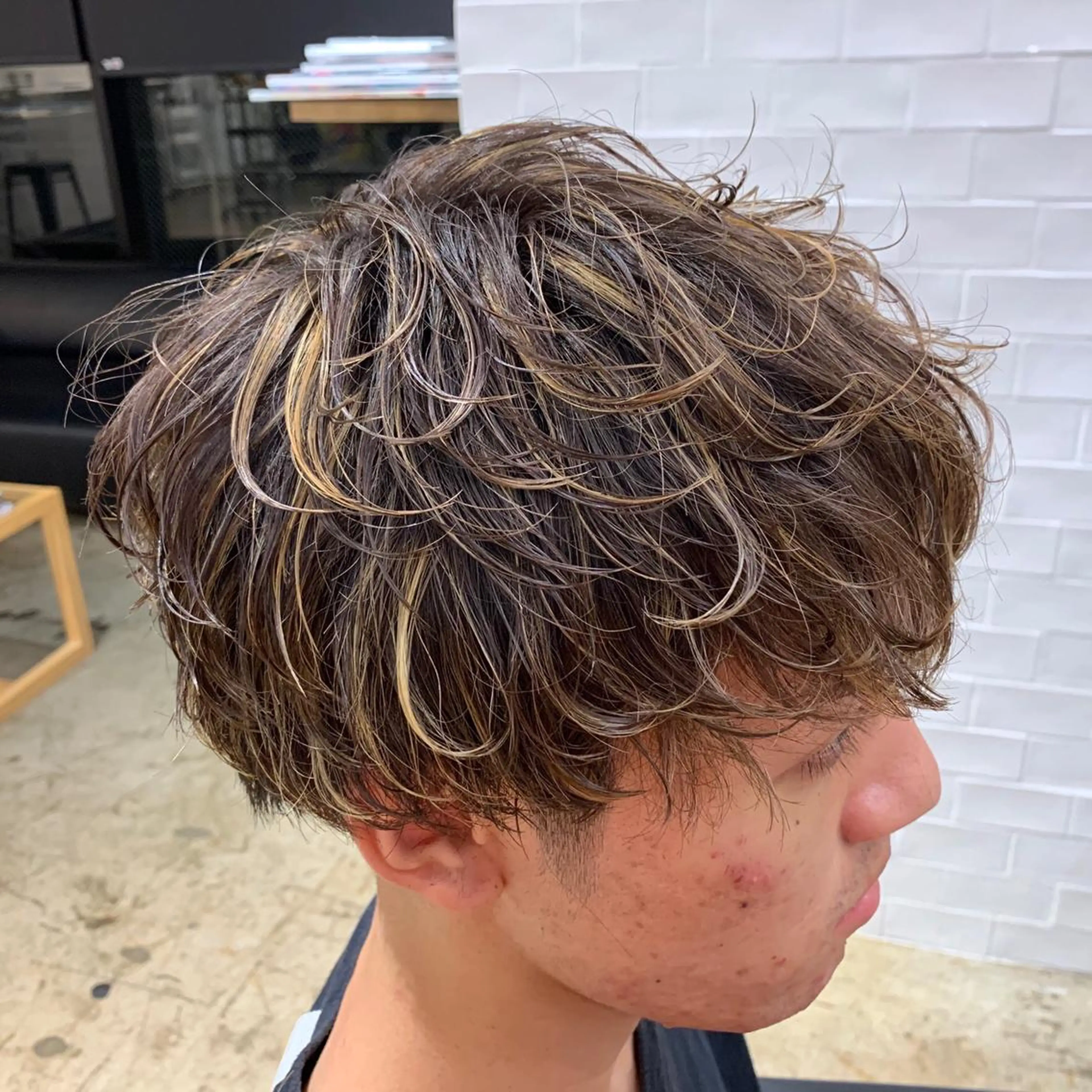 ショート 小関 仁晴のヘアスタイル