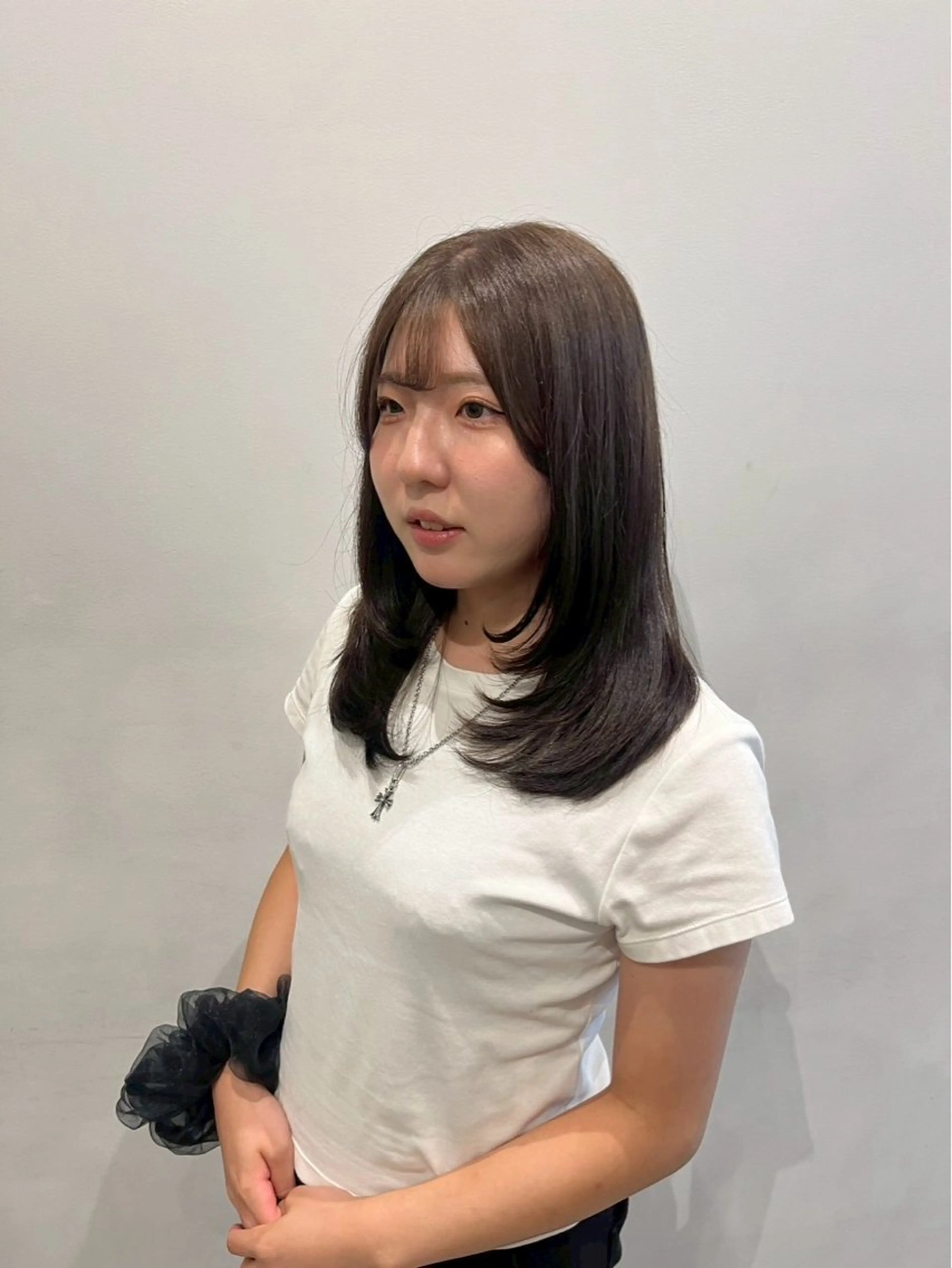 カラー グレージュ オリーブグレージュ オリーブグレー ヘアカラー トリートメント メンズパーマ✨️/ 縮毛カラー🫧あきはのヘアスタイル