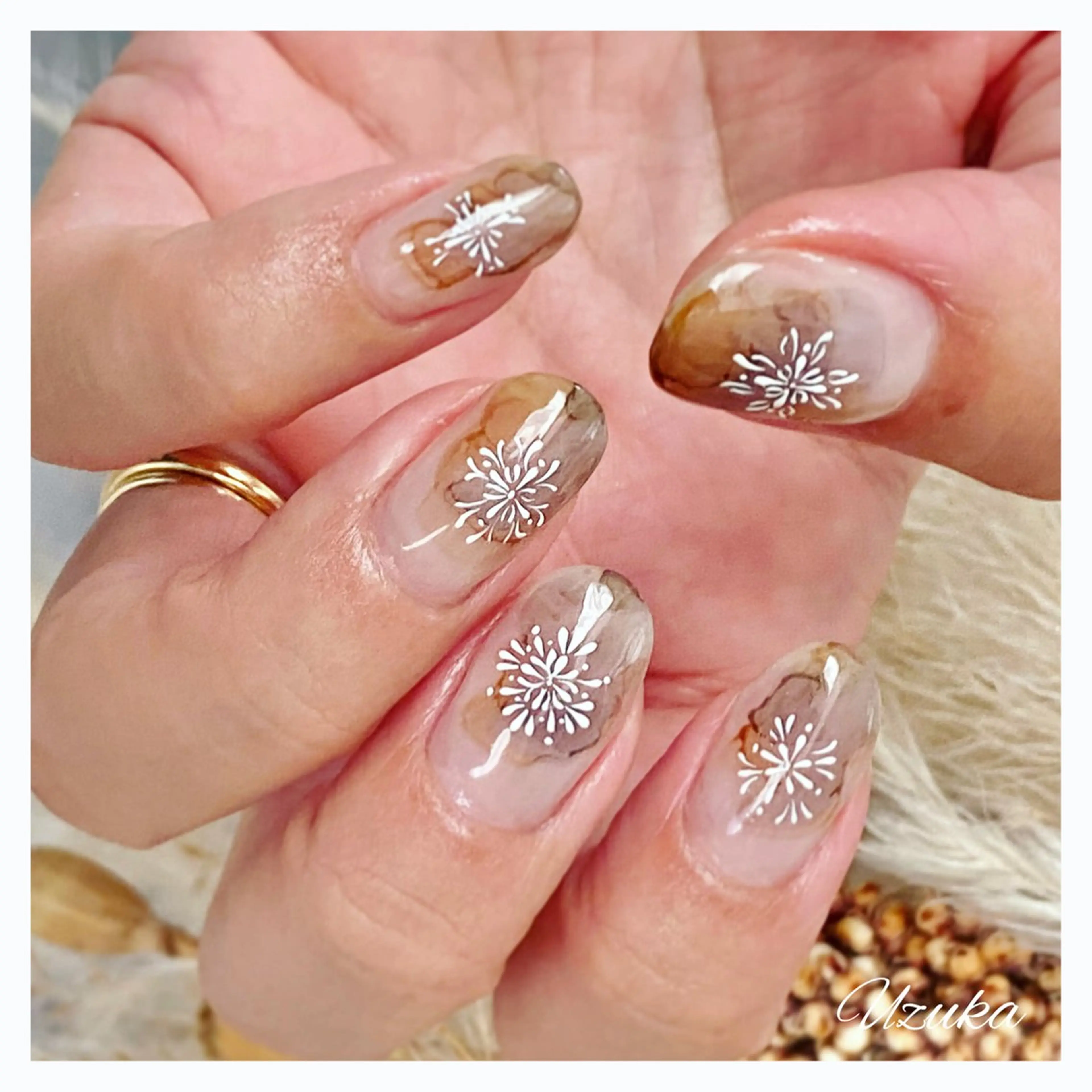 ネイル アートネイル ニュアンスネイル 【 enn 】 Uzuka Yukaのネイルデザイン