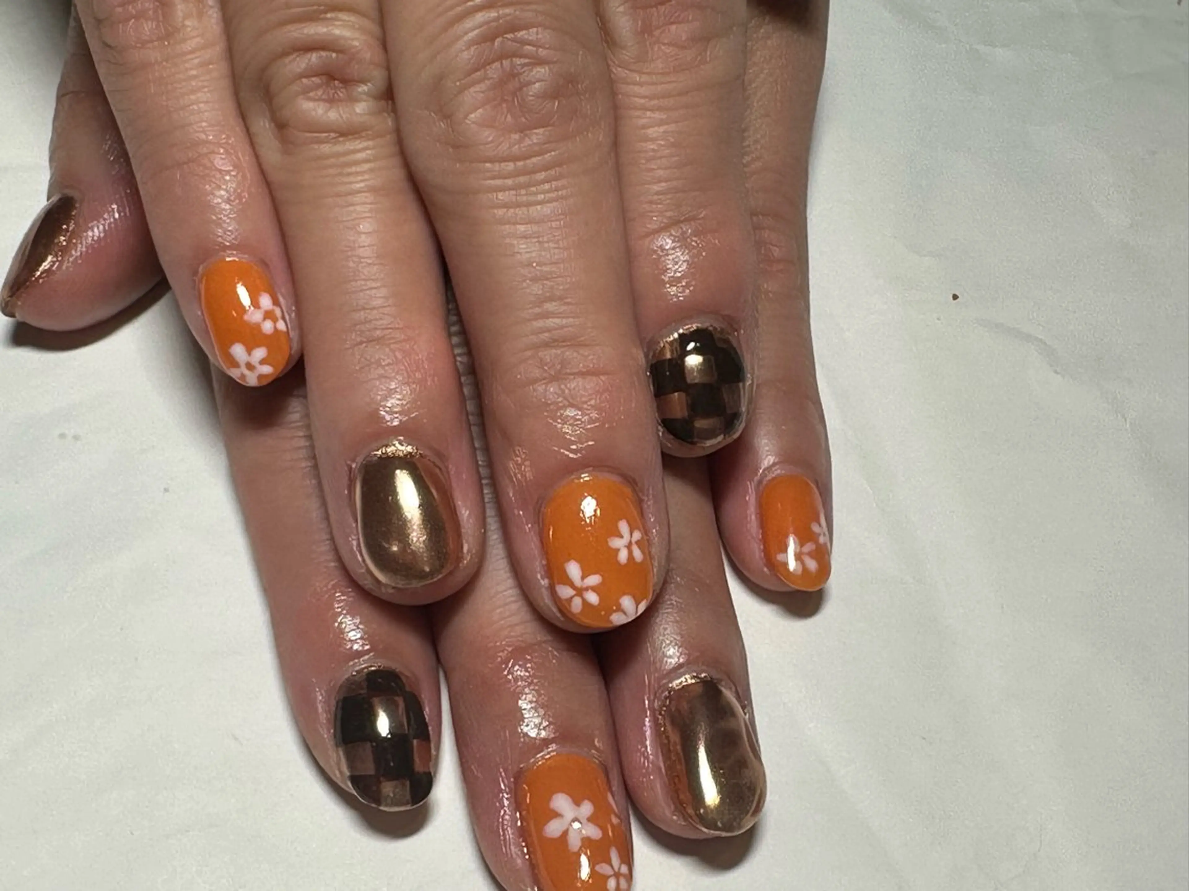 ネイル e.nail所属・🍎吉田 恵里🍎のネイルデザイン