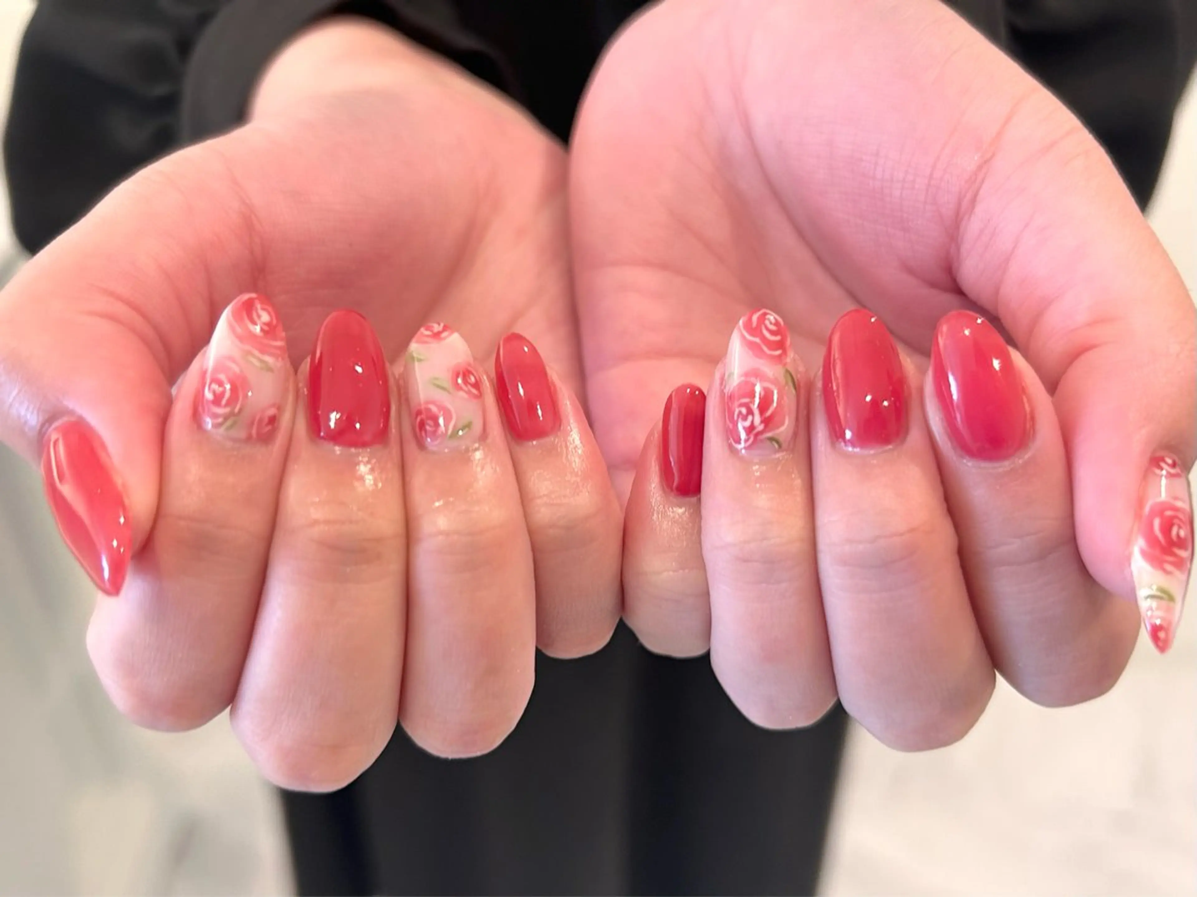 ネイル HENECY💞 SHIERIのネイルデザイン