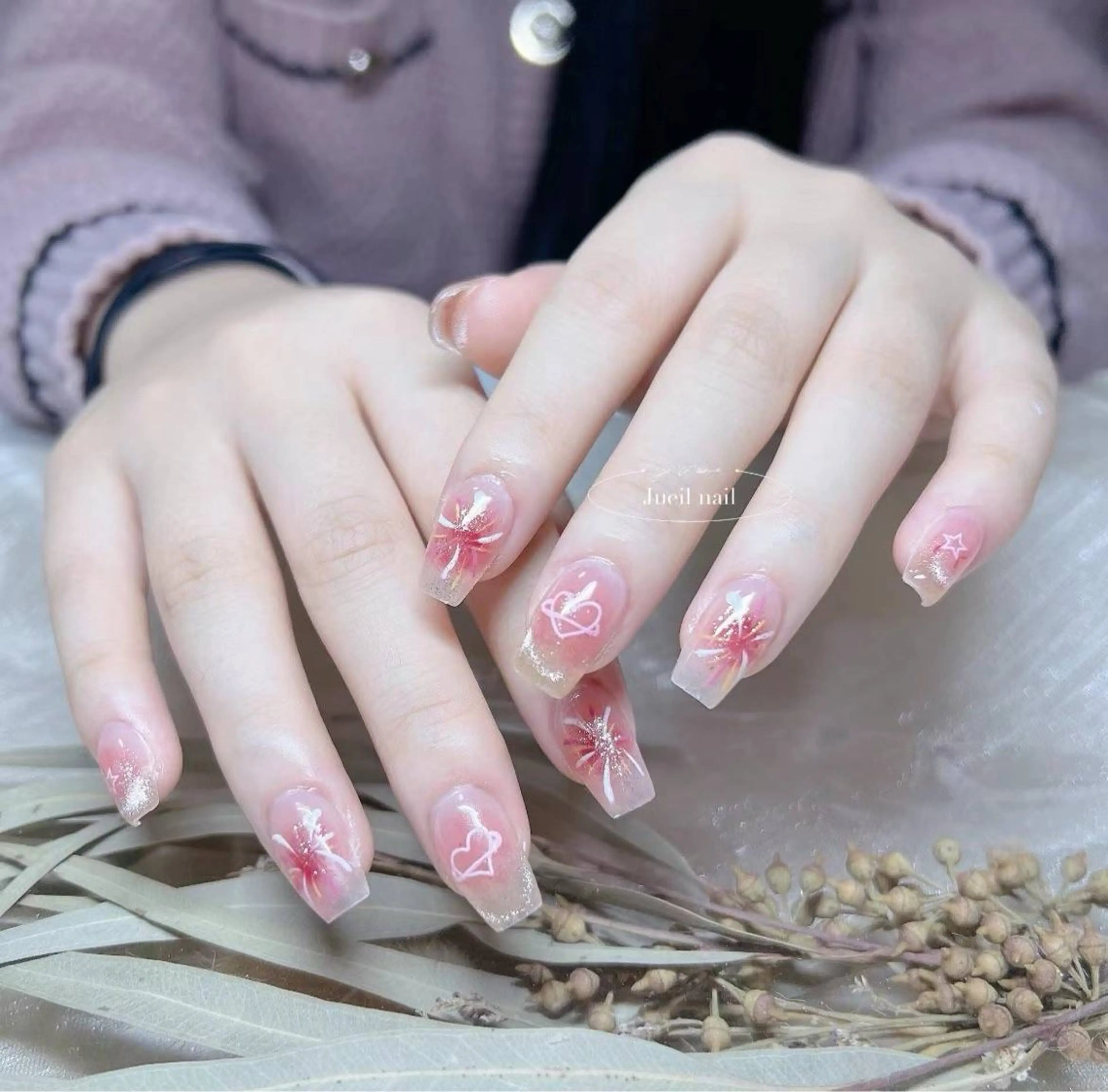 ネイル ハンドネイル KURE ISAKIのネイルデザイン