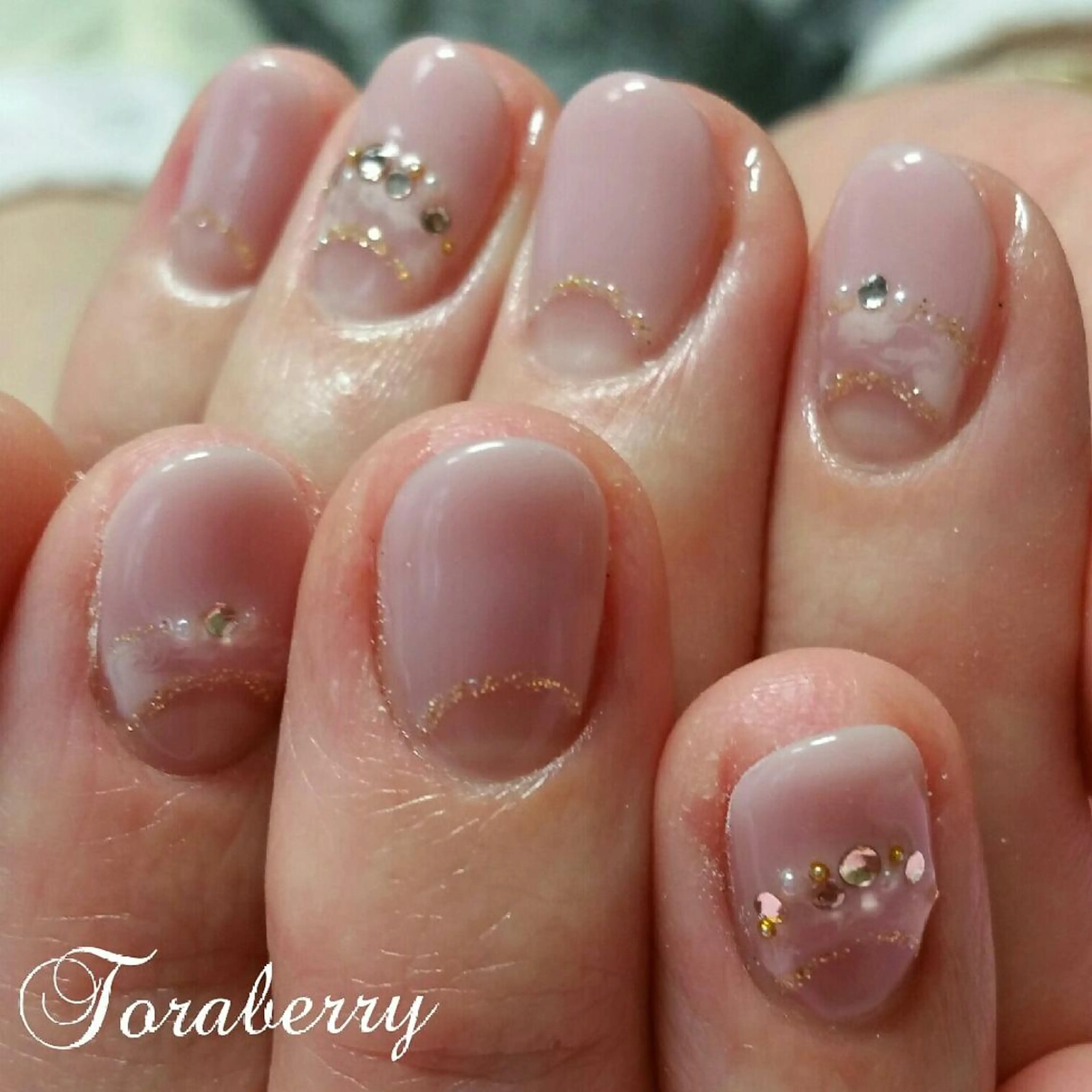 ネイル フレンチネイル 逆フレンチ ネイリスト なつみのネイルデザイン