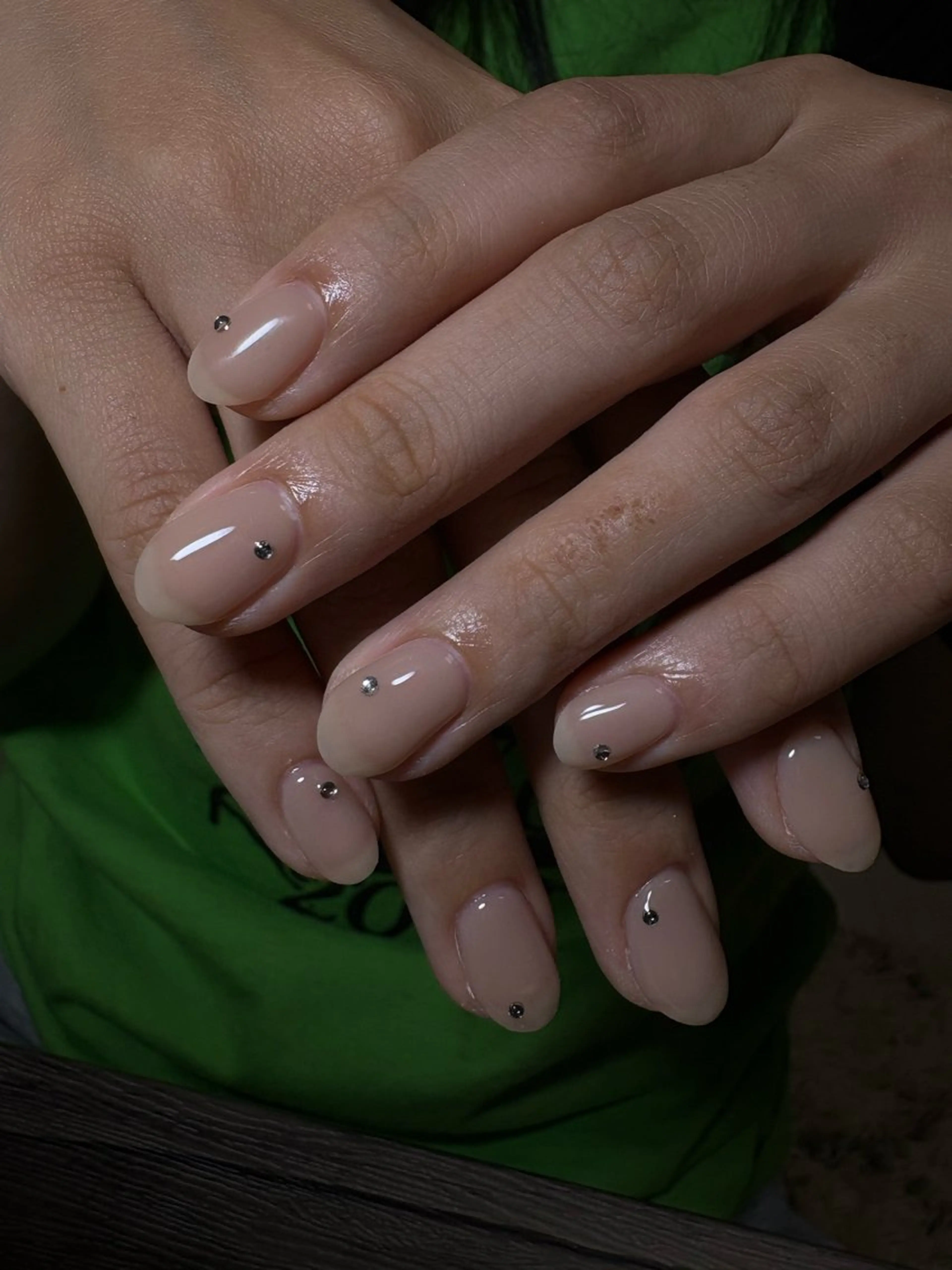 ネイル ワンカラーネイル ストーンネイル Rubyna HINAのネイルデザイン