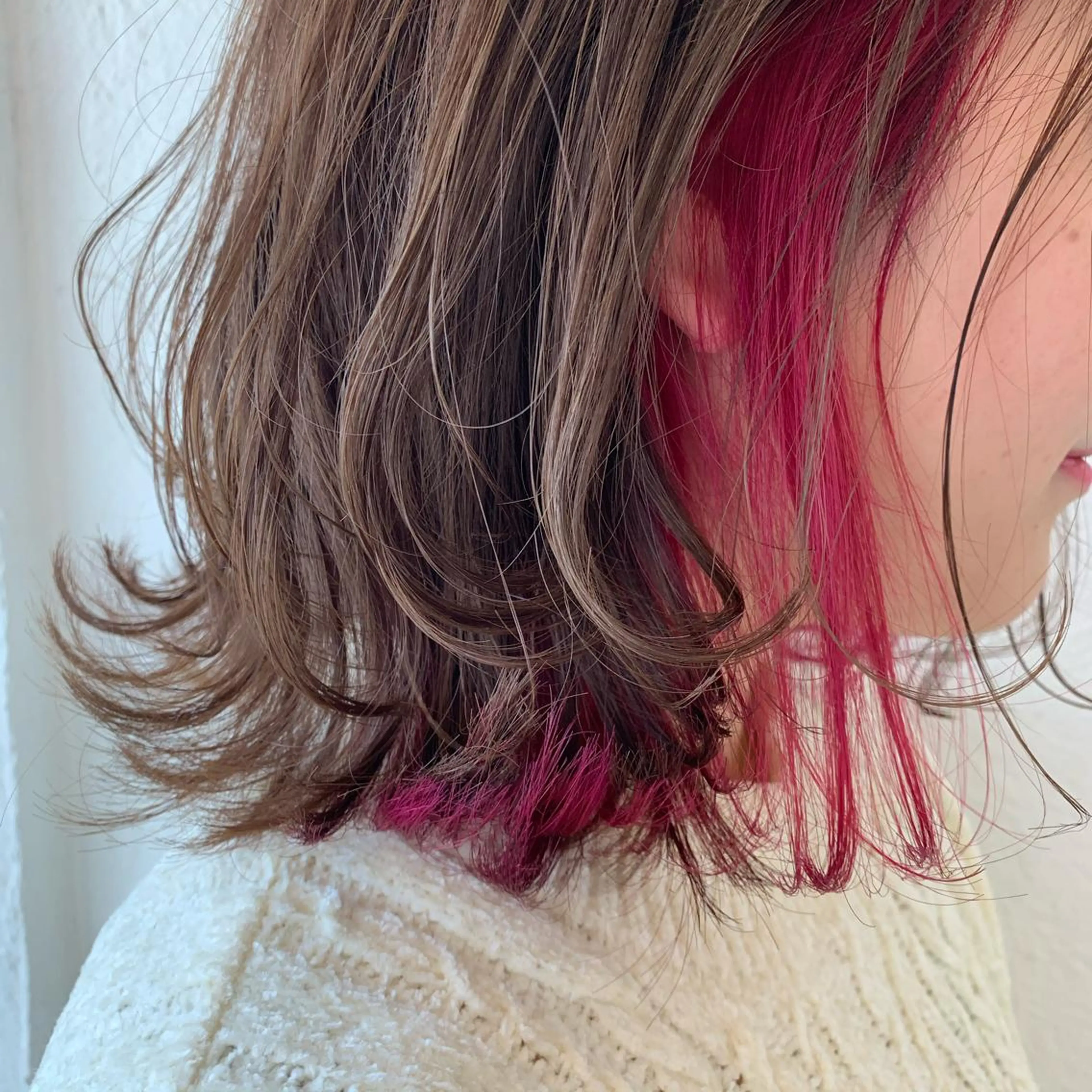 ミディアム カラー インナーカラー 入江 志穂のヘアスタイル