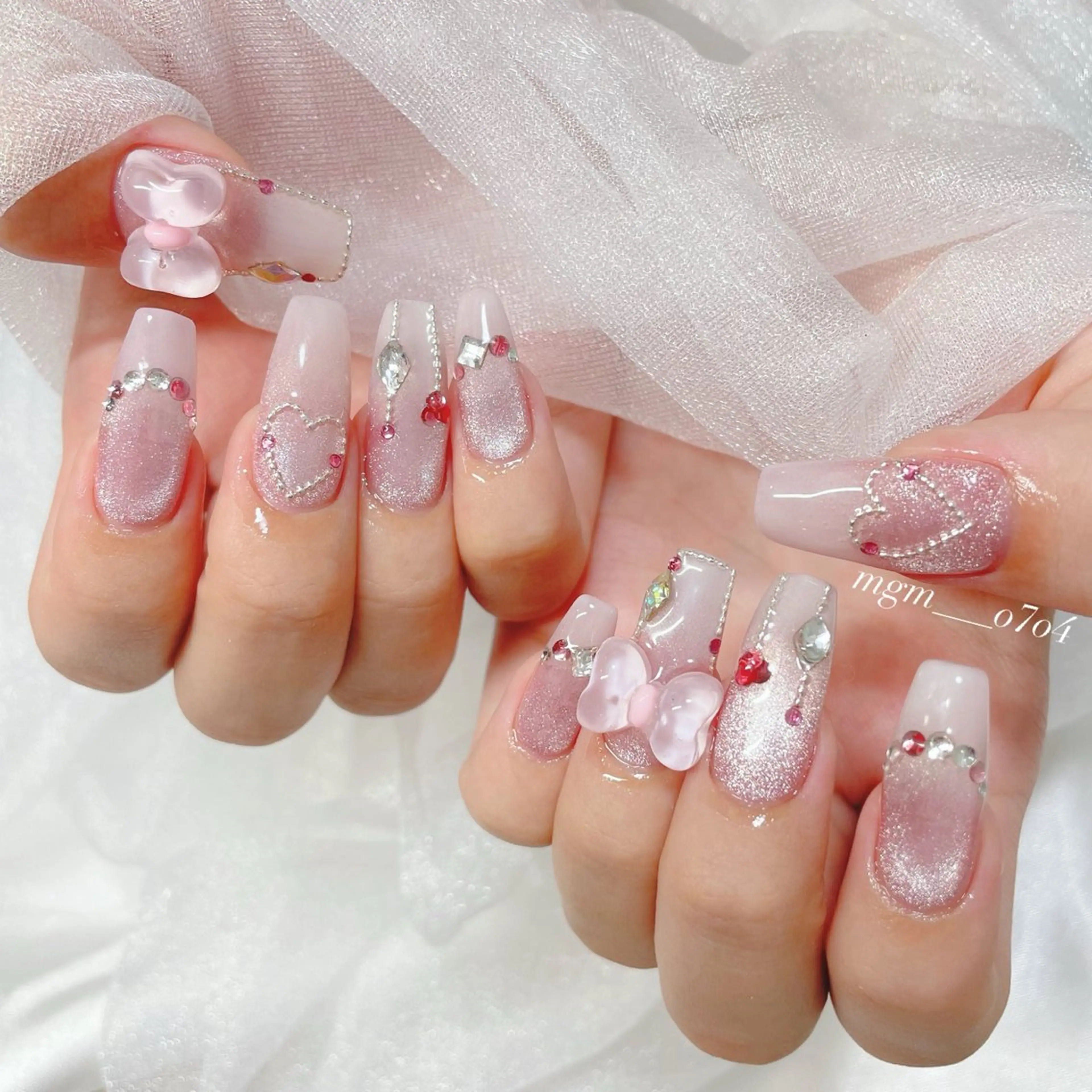 ネイル MoON...❤︎ MeGuのネイルデザイン