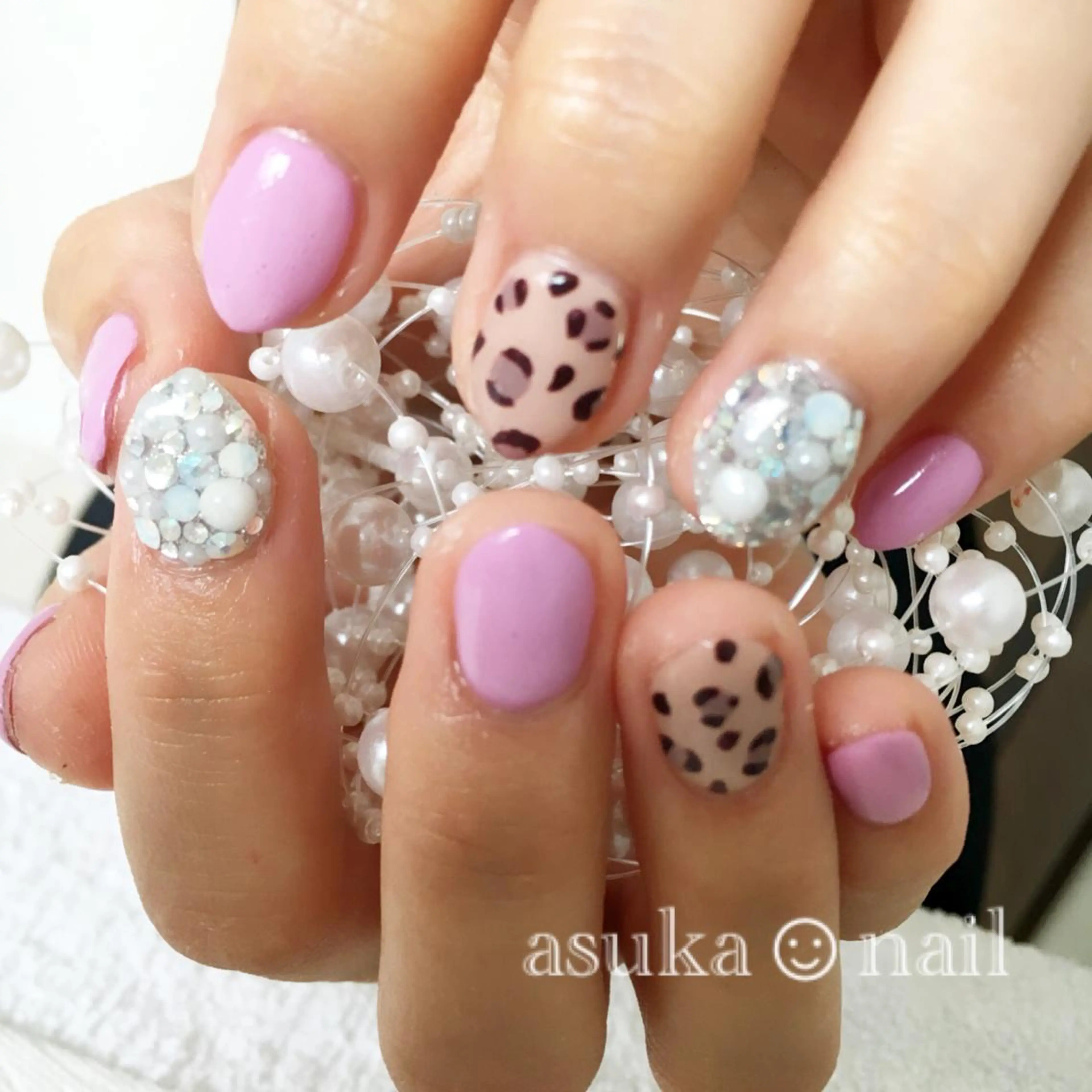 ネイル ストーンネイル La Colzaのネイルデザイン