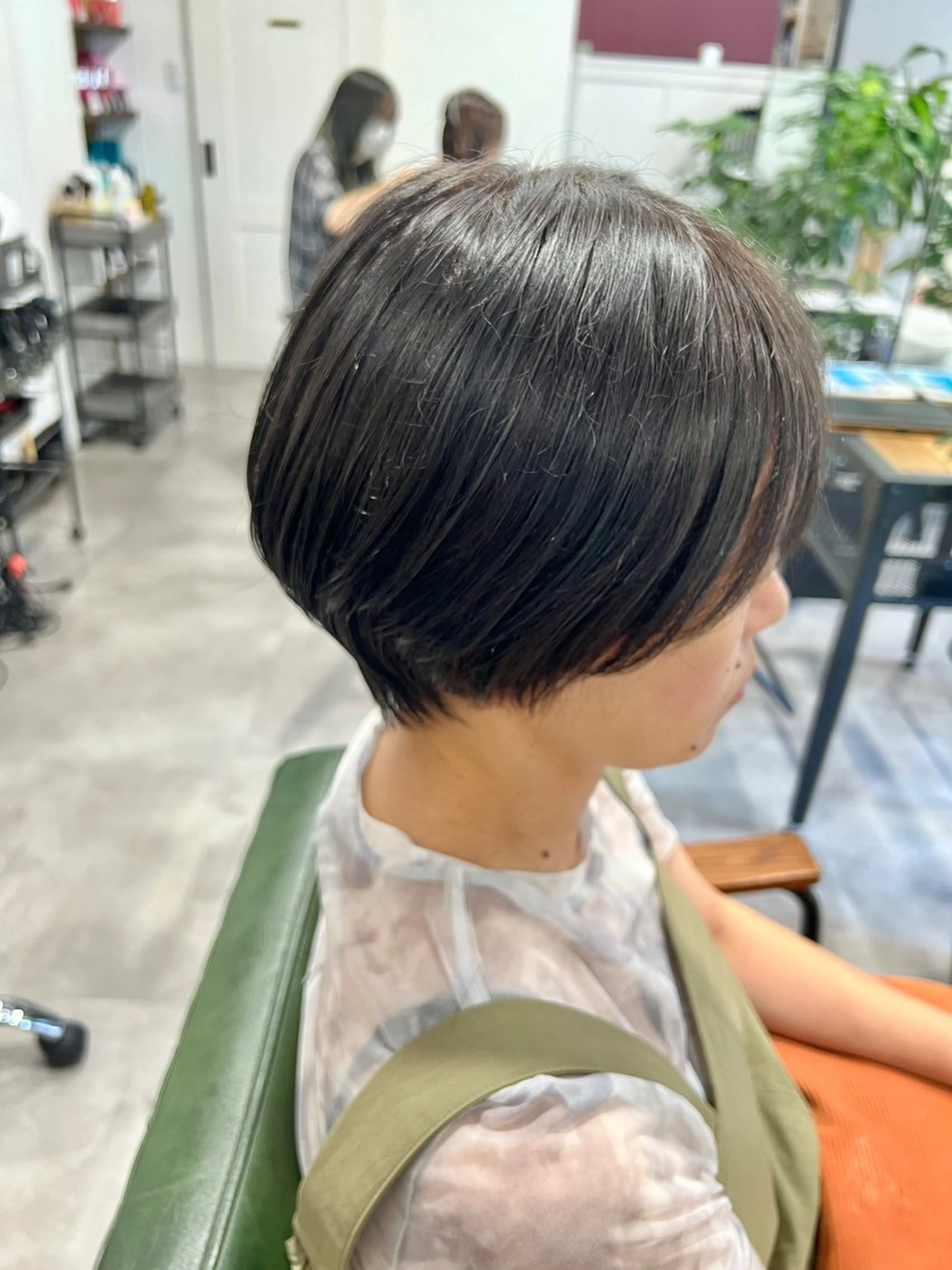 ショート カラー カット ヘアカラー トリートメント 韓国風レイヤー ∕ 大隣 里桜のヘアスタイル