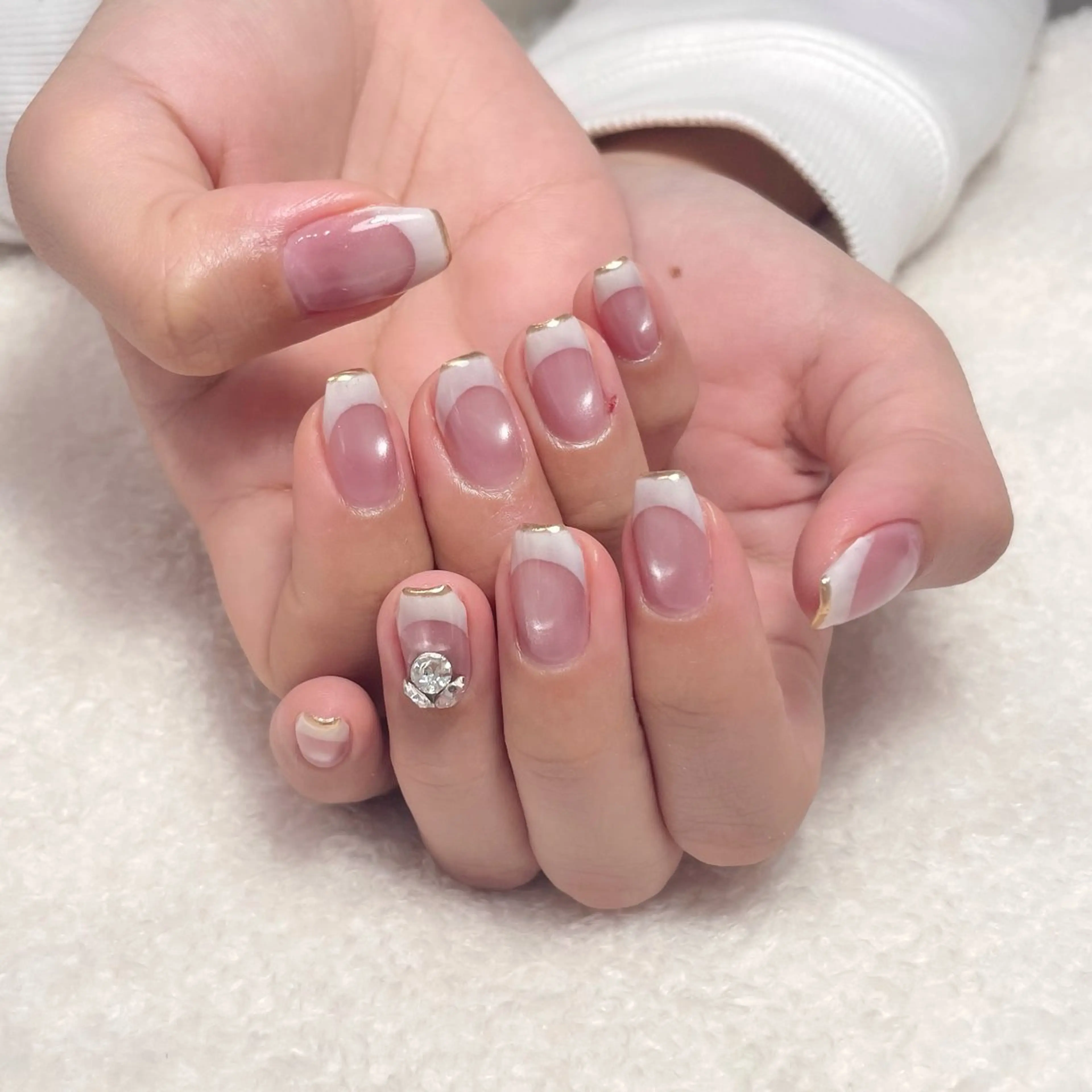 ネイル フレンチネイル マグネットネイル ミラーネイル 持ち込み ハンドネイル Leliennail オキのネイルデザイン