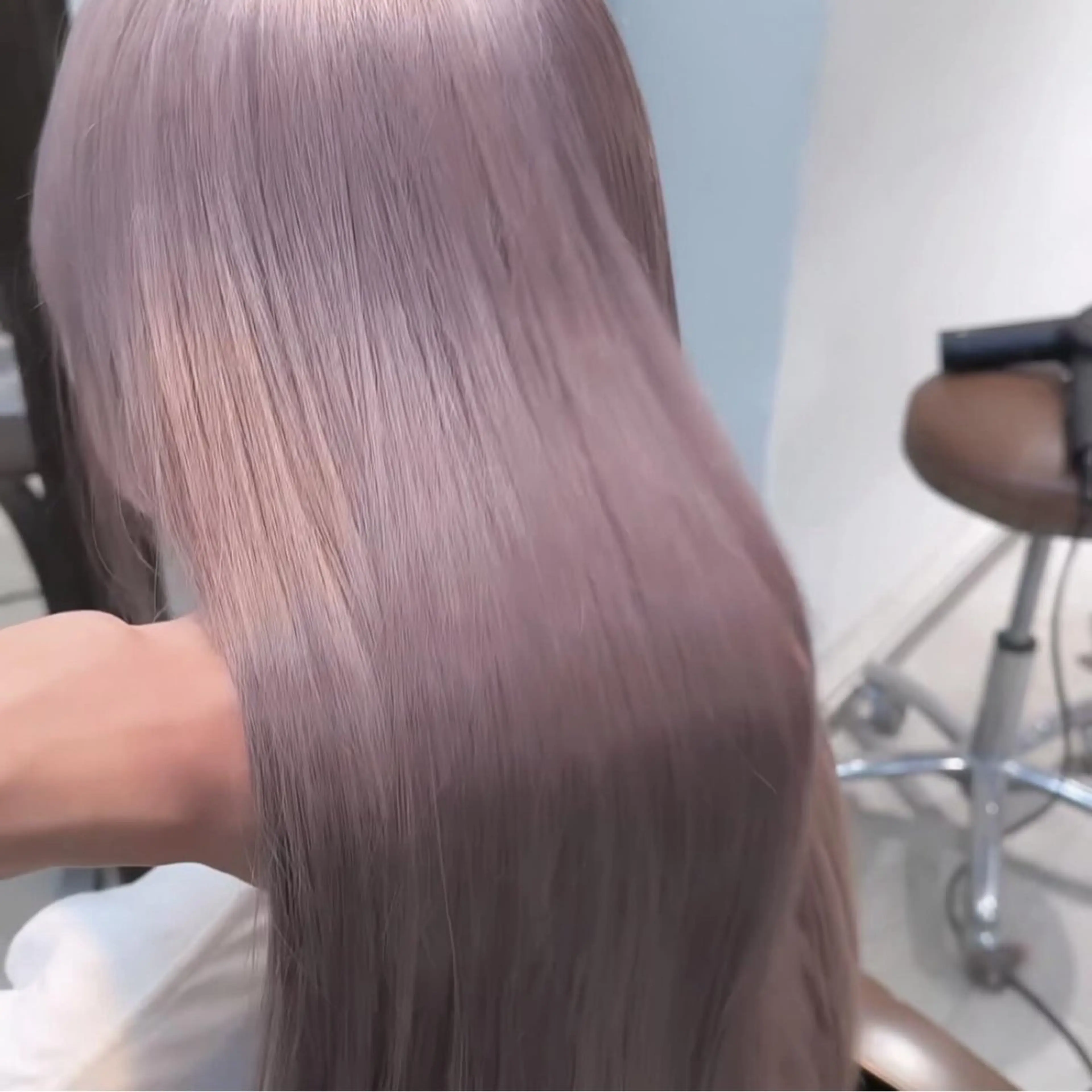 ロング カラー パーマ ヘアアレンジ ヘアカラー トリートメント ブリーチカラー🤍 颯馬🐈‍⬛のヘアスタイル