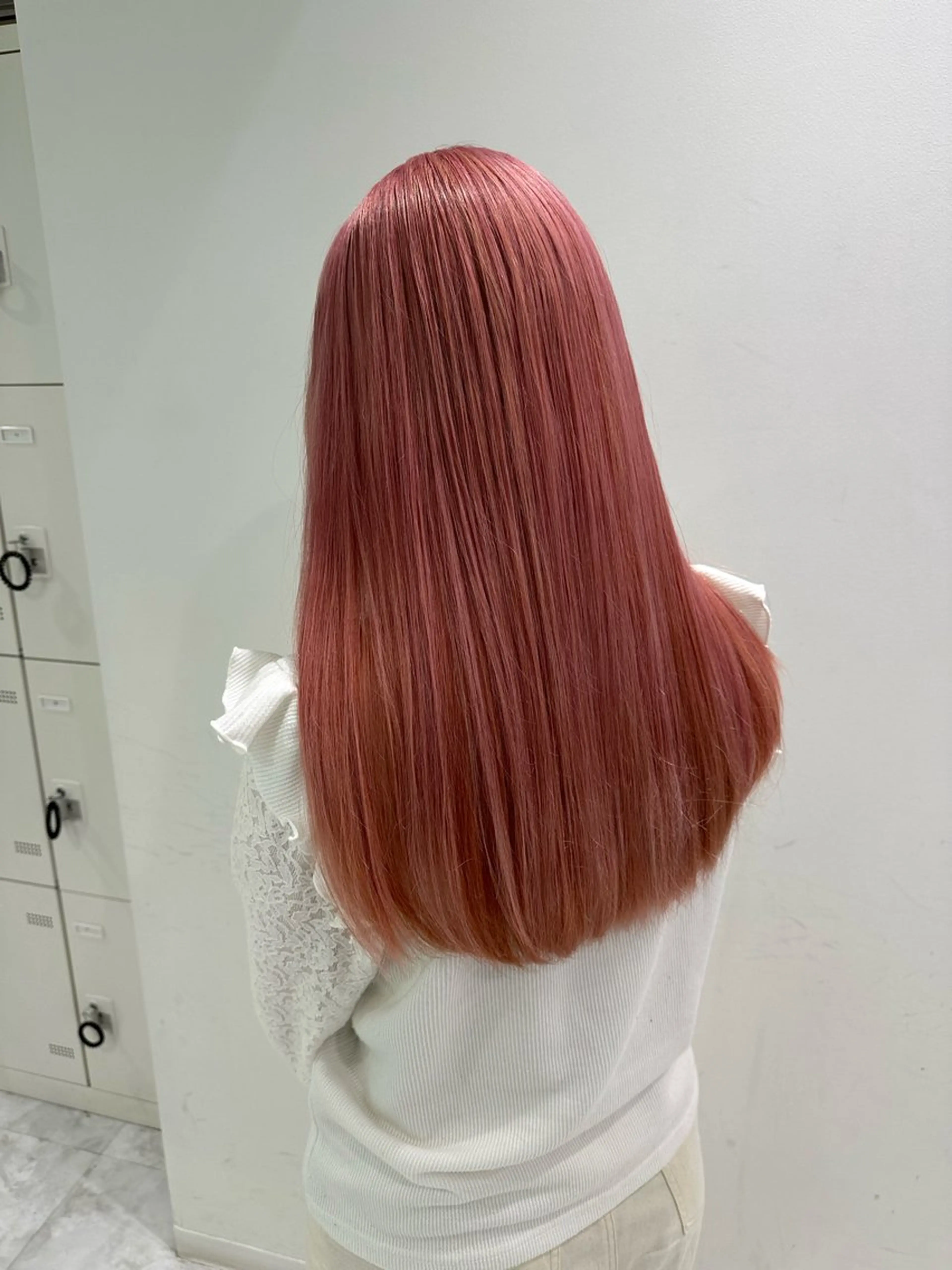 ロング トリートメント ヘアカラー yuria 🌙のヘアスタイル