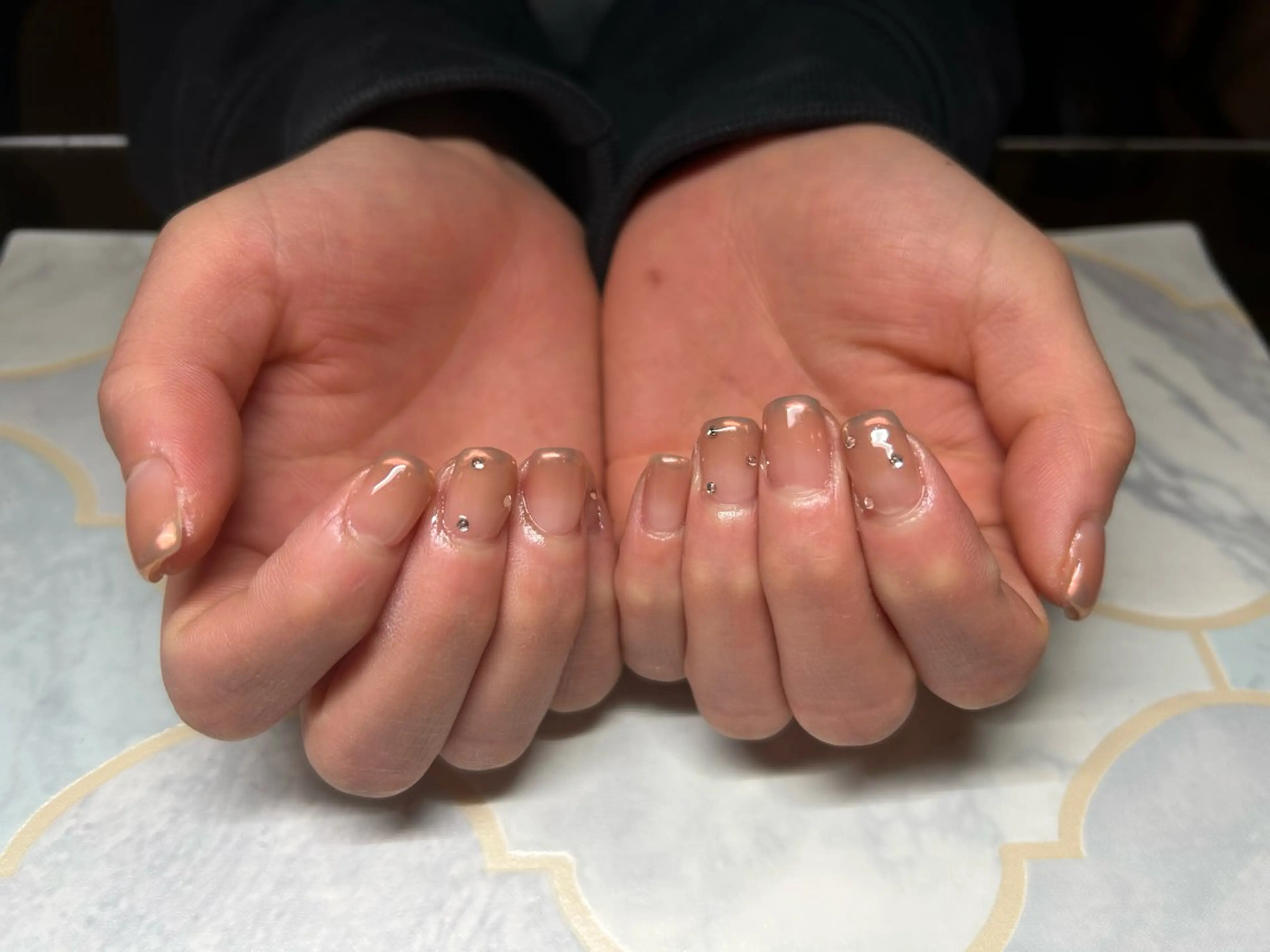 ネイル オーロラネイル ハンドネイル Lisa’s Salonのネイルデザイン