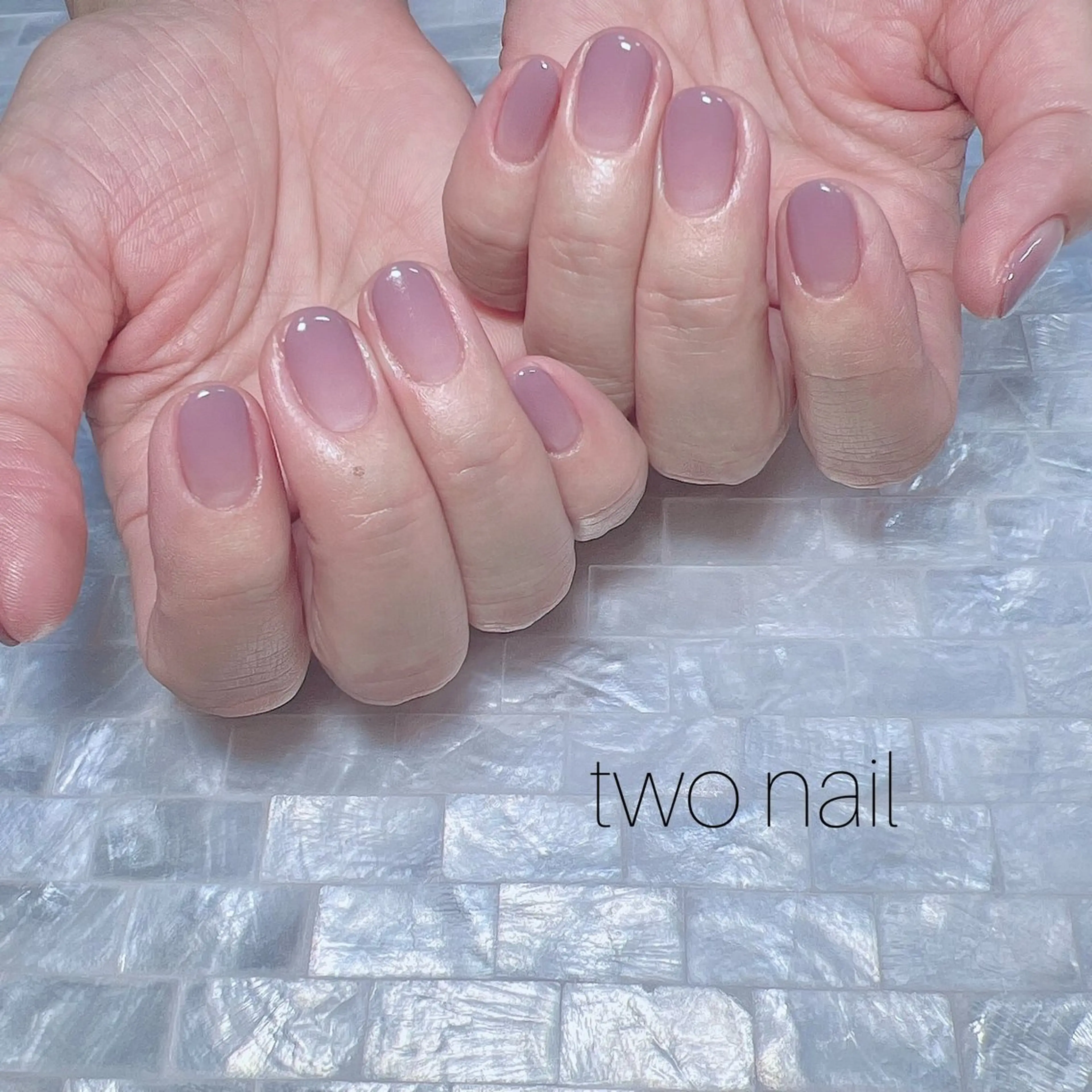 ネイル ネイルチップ ホワイト ハンドネイル two nailのネイルデザイン