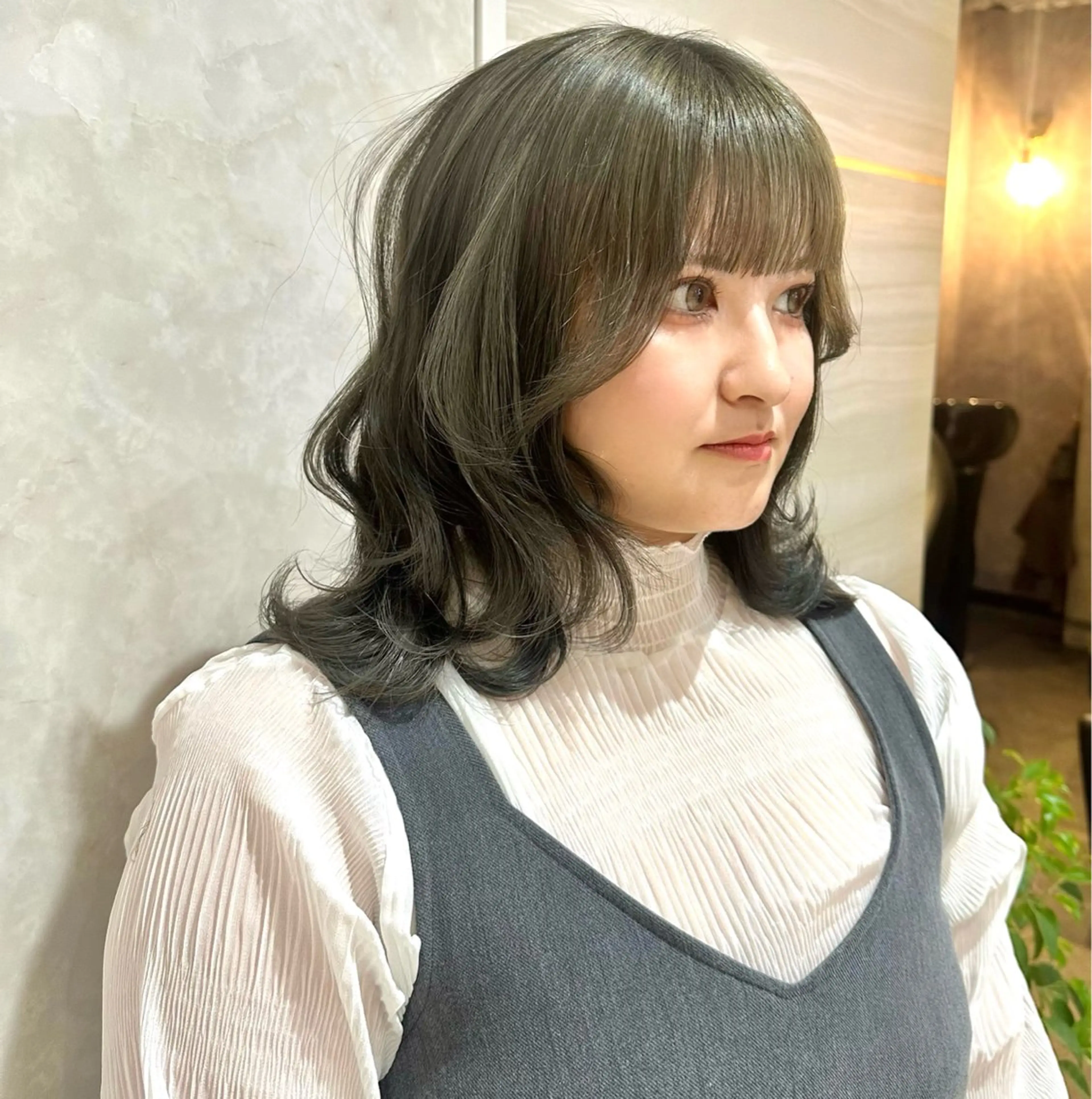 ミディアム カラー ヘアアレンジ ヘアカラー トリートメント elubylovis 🌼YUI🌿のヘアスタイル