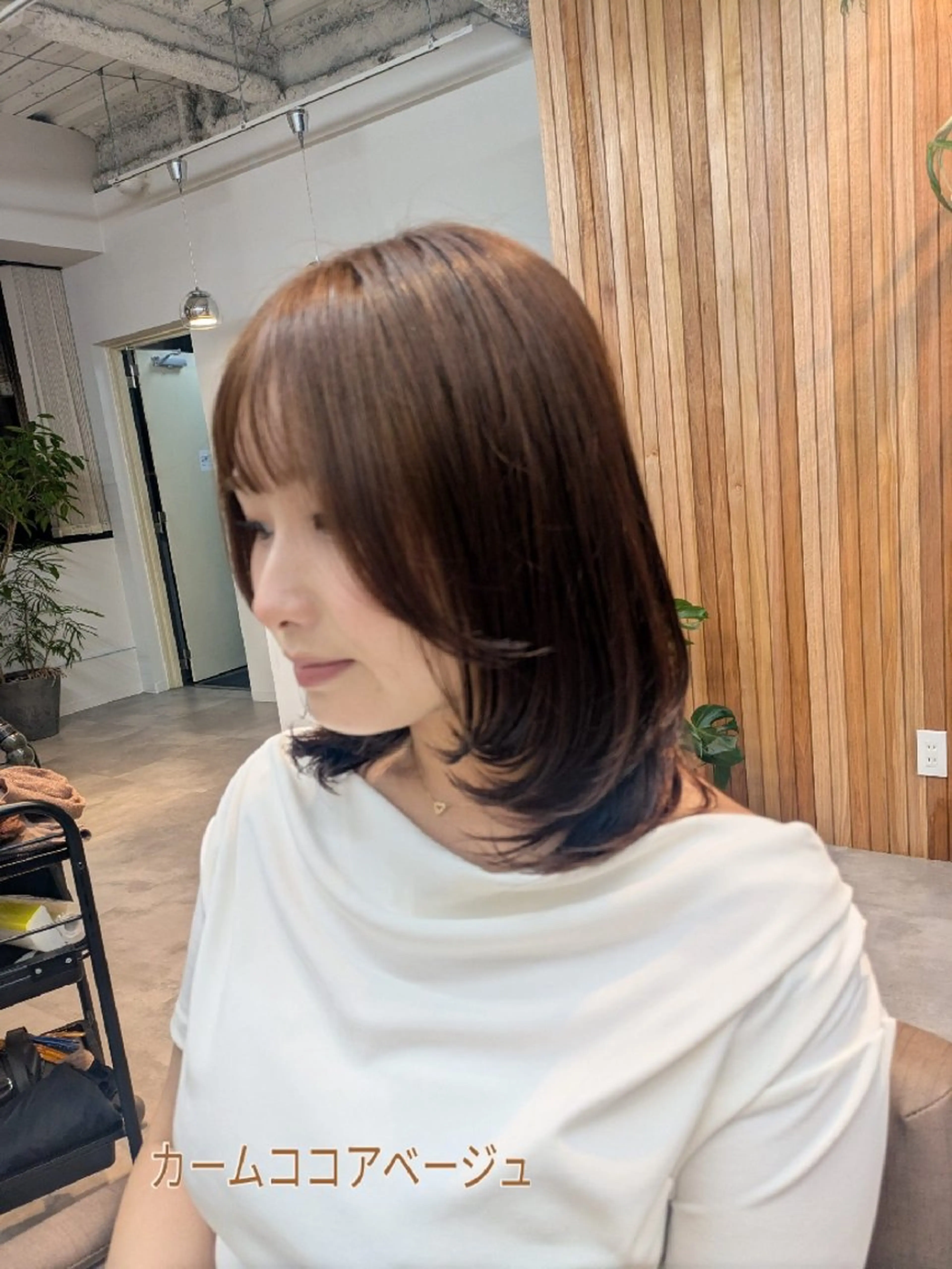 ミディアム 顔まわりレイヤー 顔周りカット レイヤーカット カット ヘアカラー グランアージュ　ネオ所属・Ryu/ハイトーン/ デザイン/髪質改善のヘアスタイル