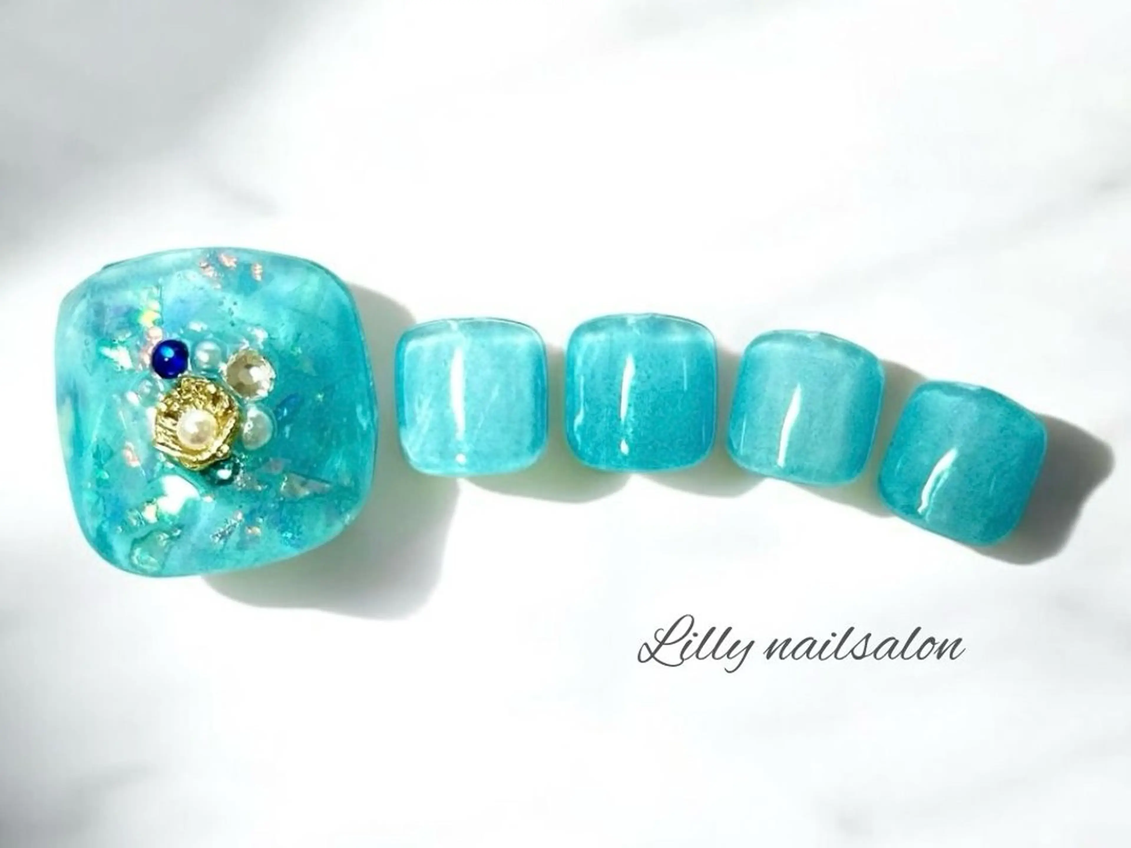 ネイル Lilly nail オーナーMikuのネイルデザイン