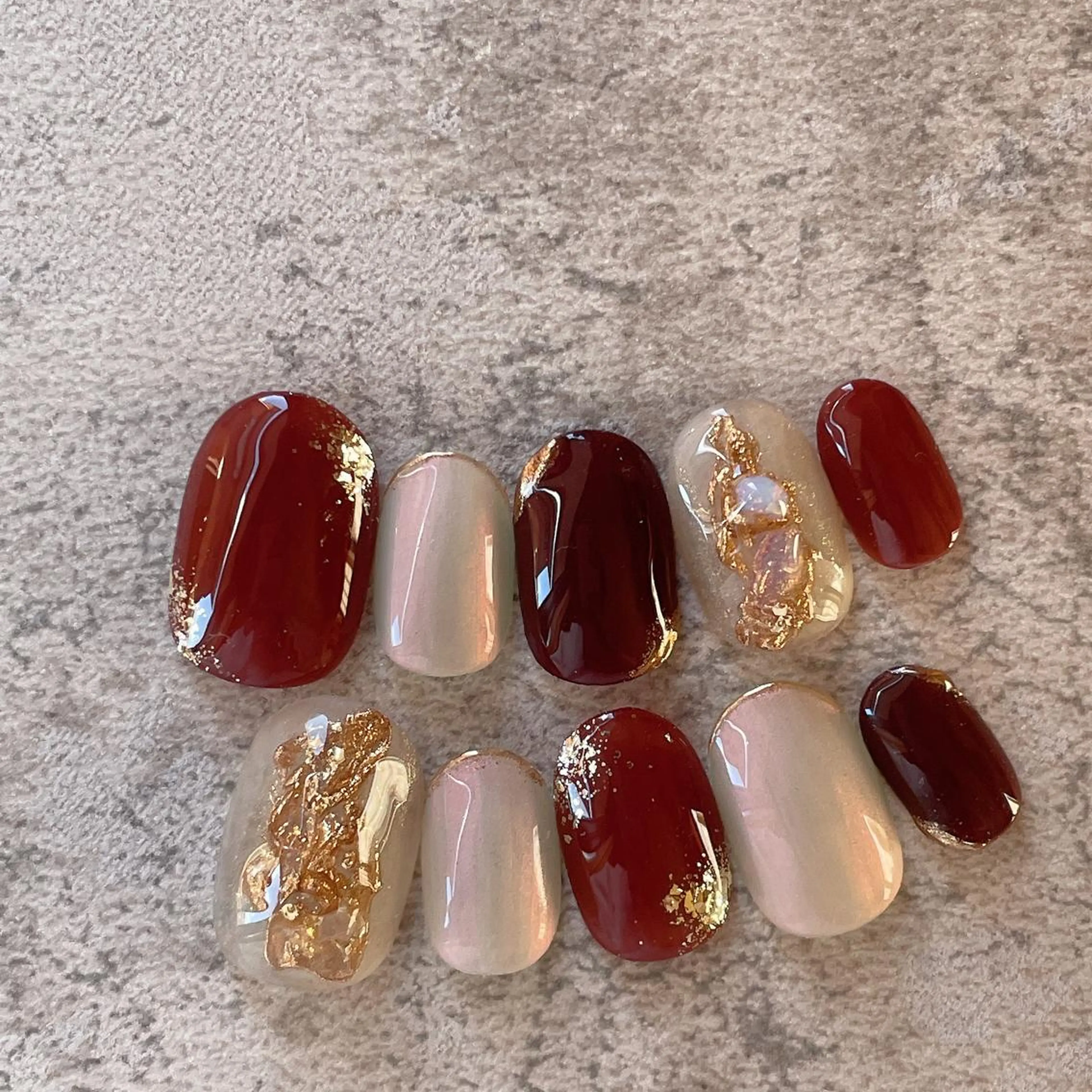 ネイル 成人式 卒業式 ニュアンスネイル ブライダルネイル amulet TOMOMIのネイルデザイン