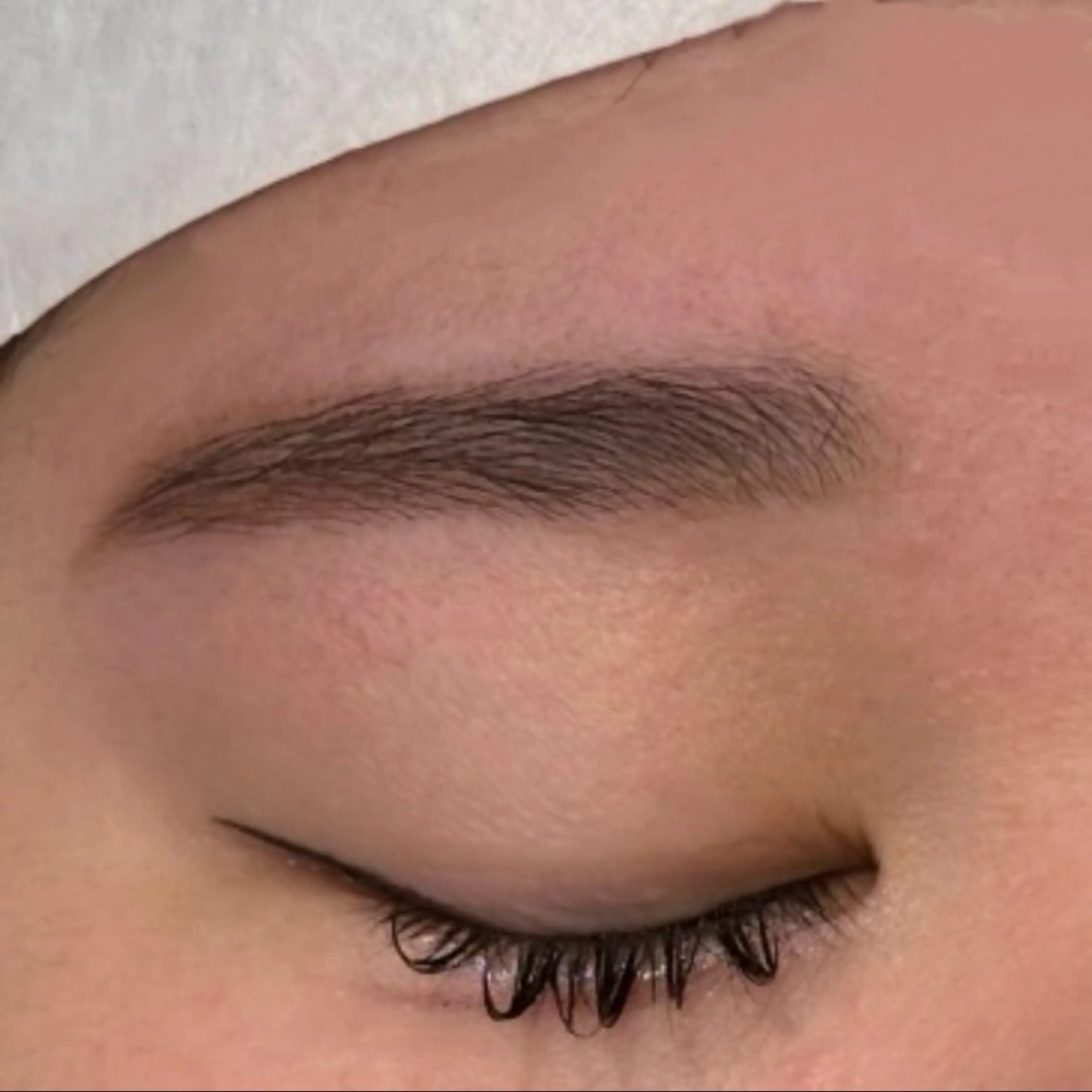 アイブロウ fors梅田店所属・33SASA いつきの眉毛・アイブロウイメージ