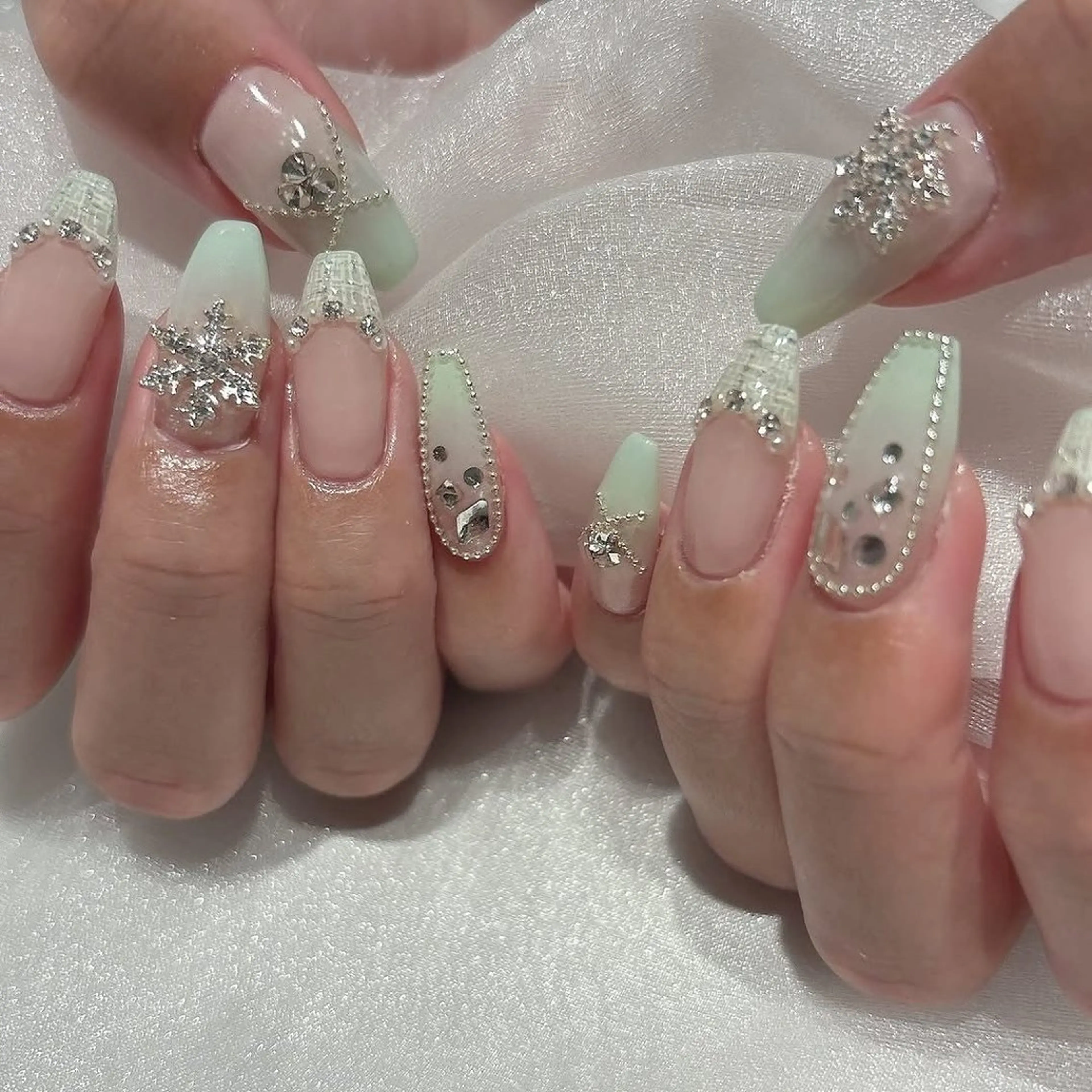 ネイル アートネイル 長さ出し ジェルネイル マグネットネイル ニュアンスネイル ハンドネイル KIM キムのネイルデザイン