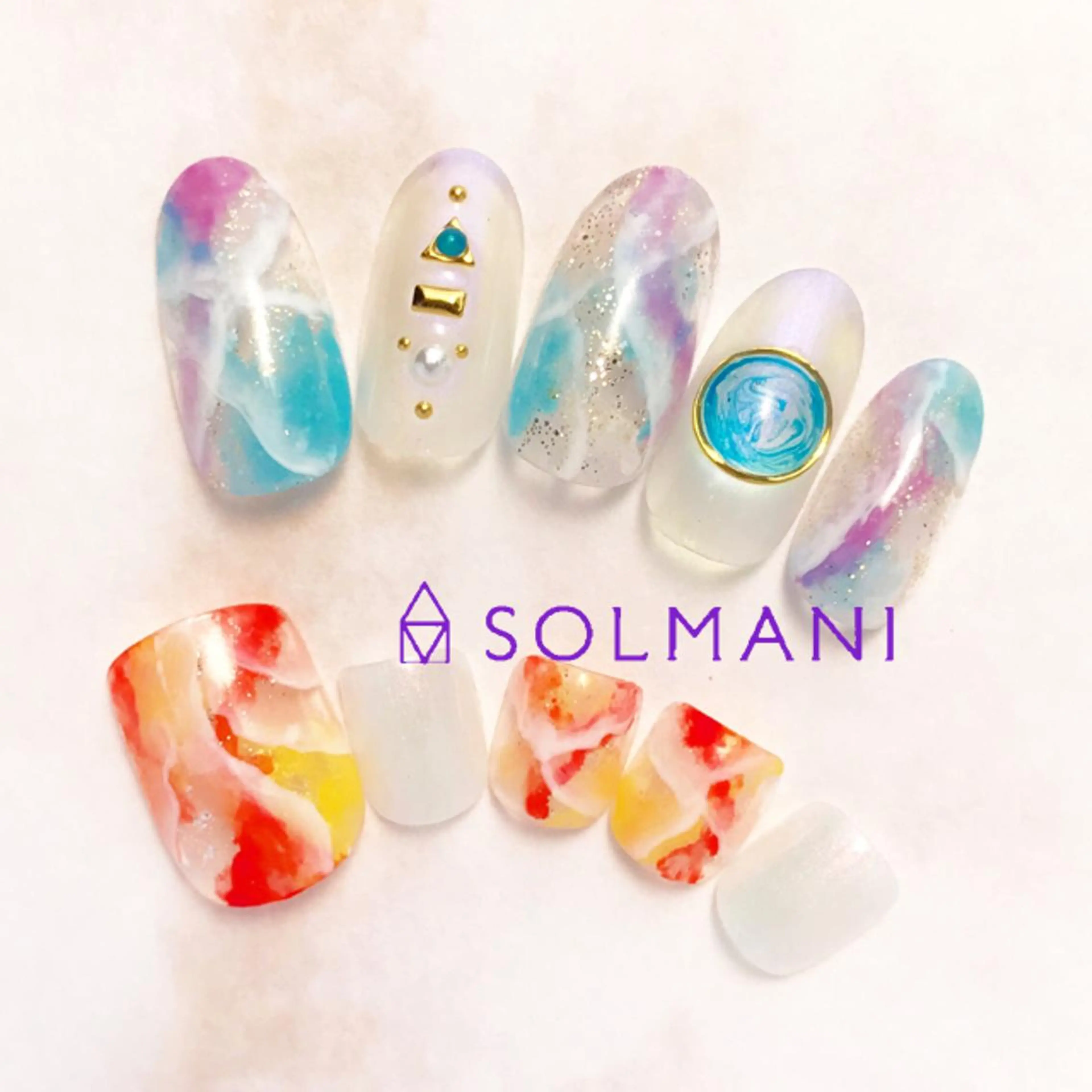 ネイル ニュアンスネイル SOLMANI 予約担当のネイルデザイン