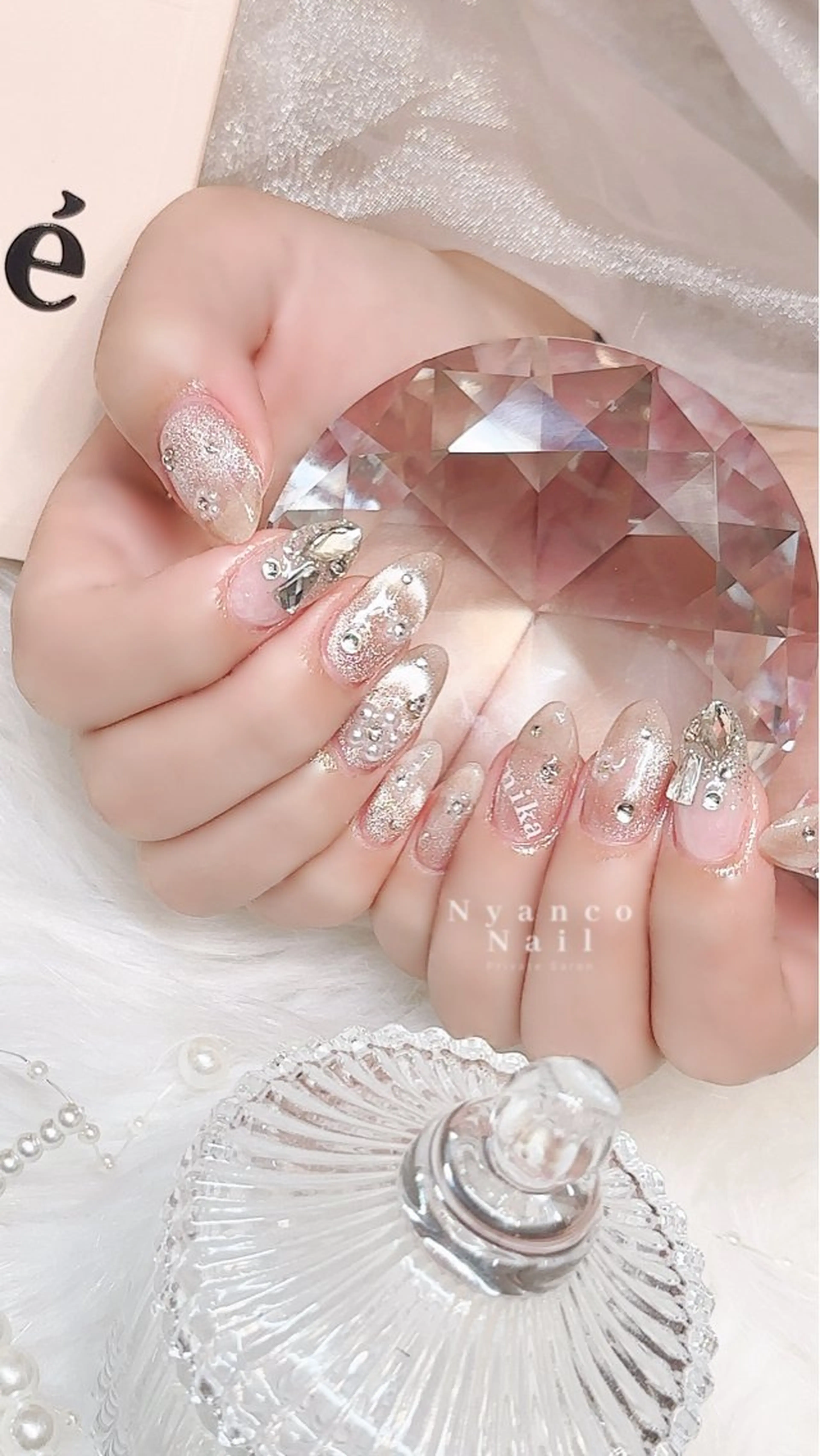 ネイル ジェルネイル グラデーション 氷ネイル・うるうるネイル キラキラネイル マグネットネイル Nyanco Nailのネイルデザイン