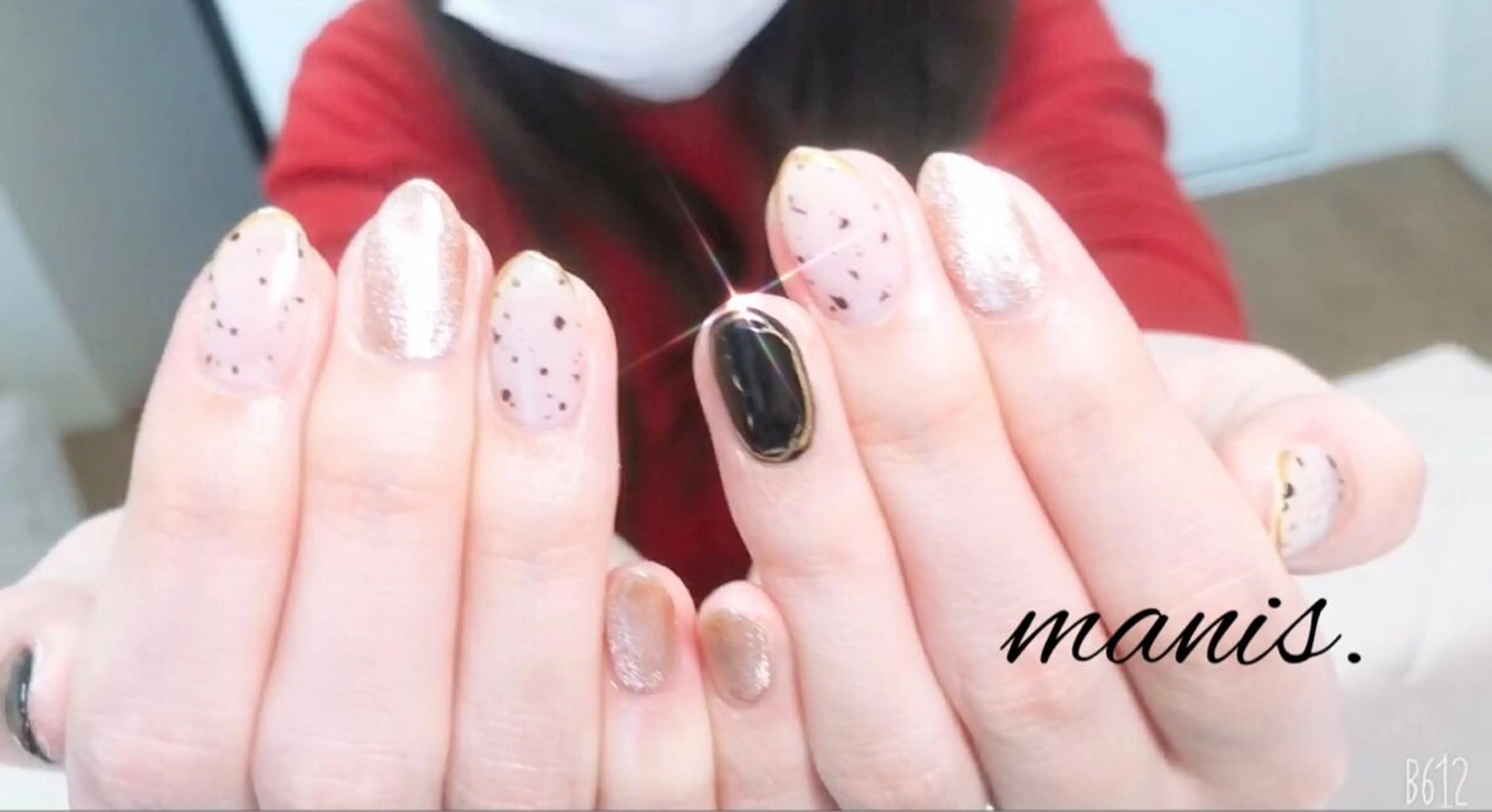 ネイル manis .のネイルデザイン