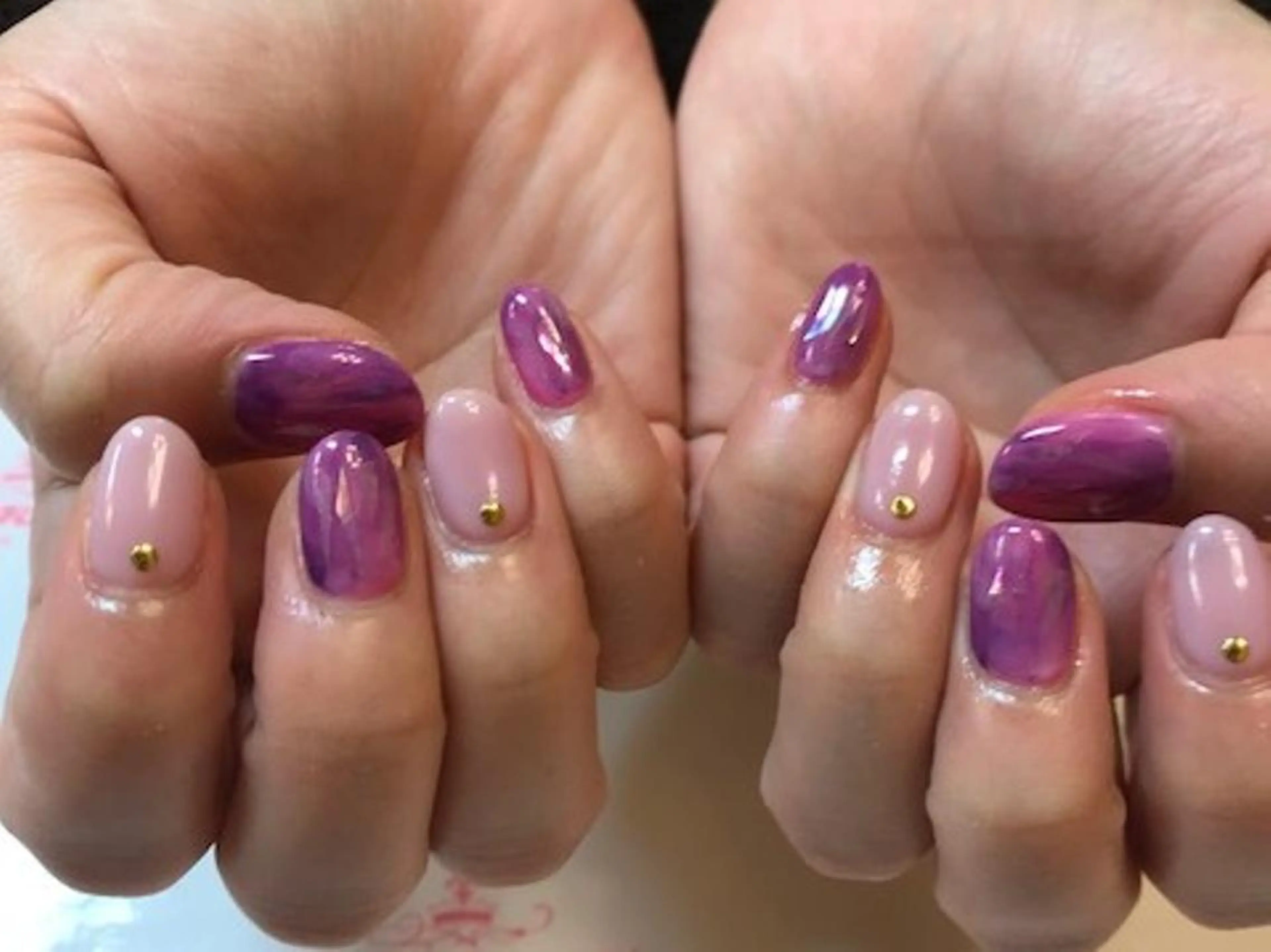 ネイル ネイルリボン 受付スタッフのネイルデザイン