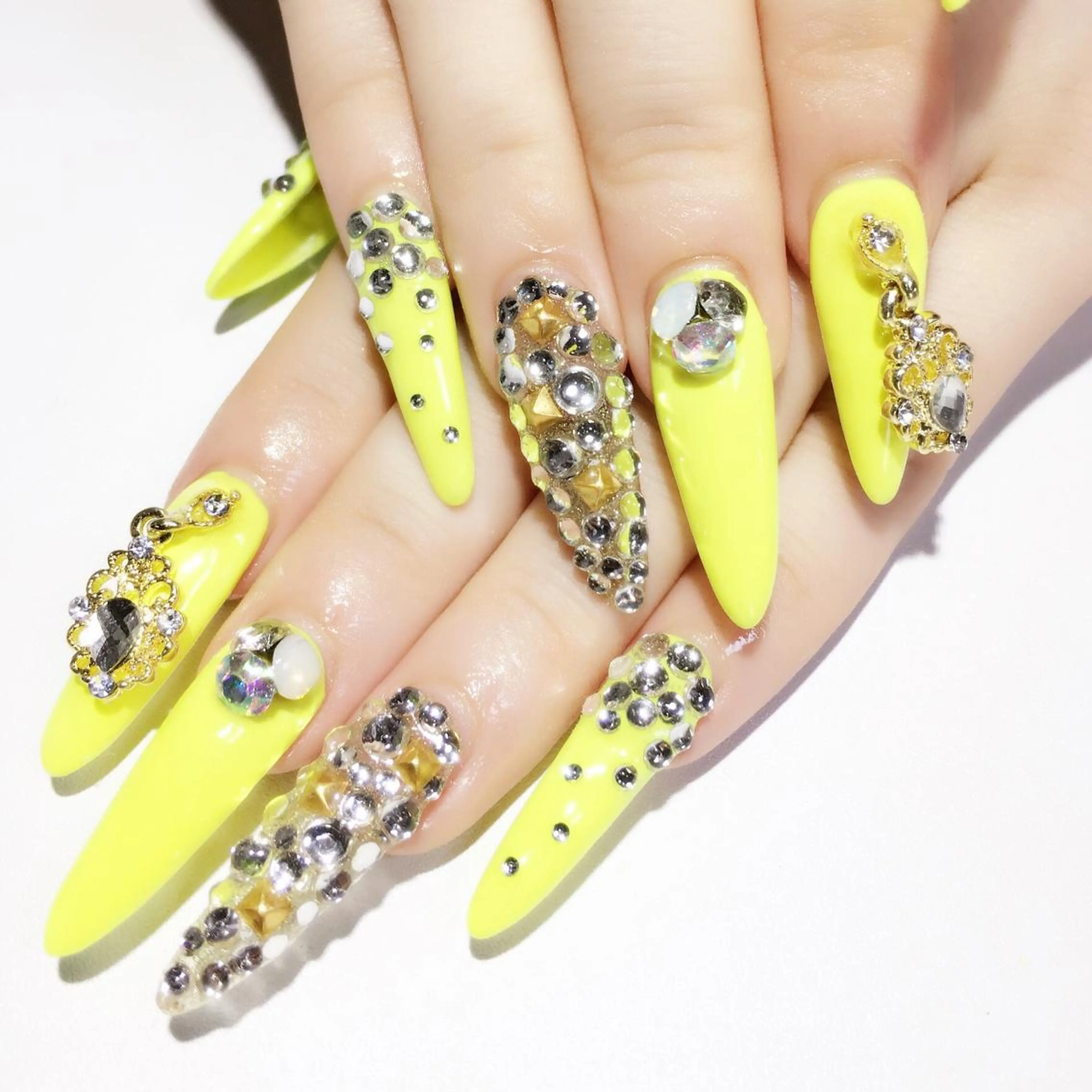 ネイル ゴージャス ロングネイル スカルプネイル nail salon Soeurのネイルデザイン