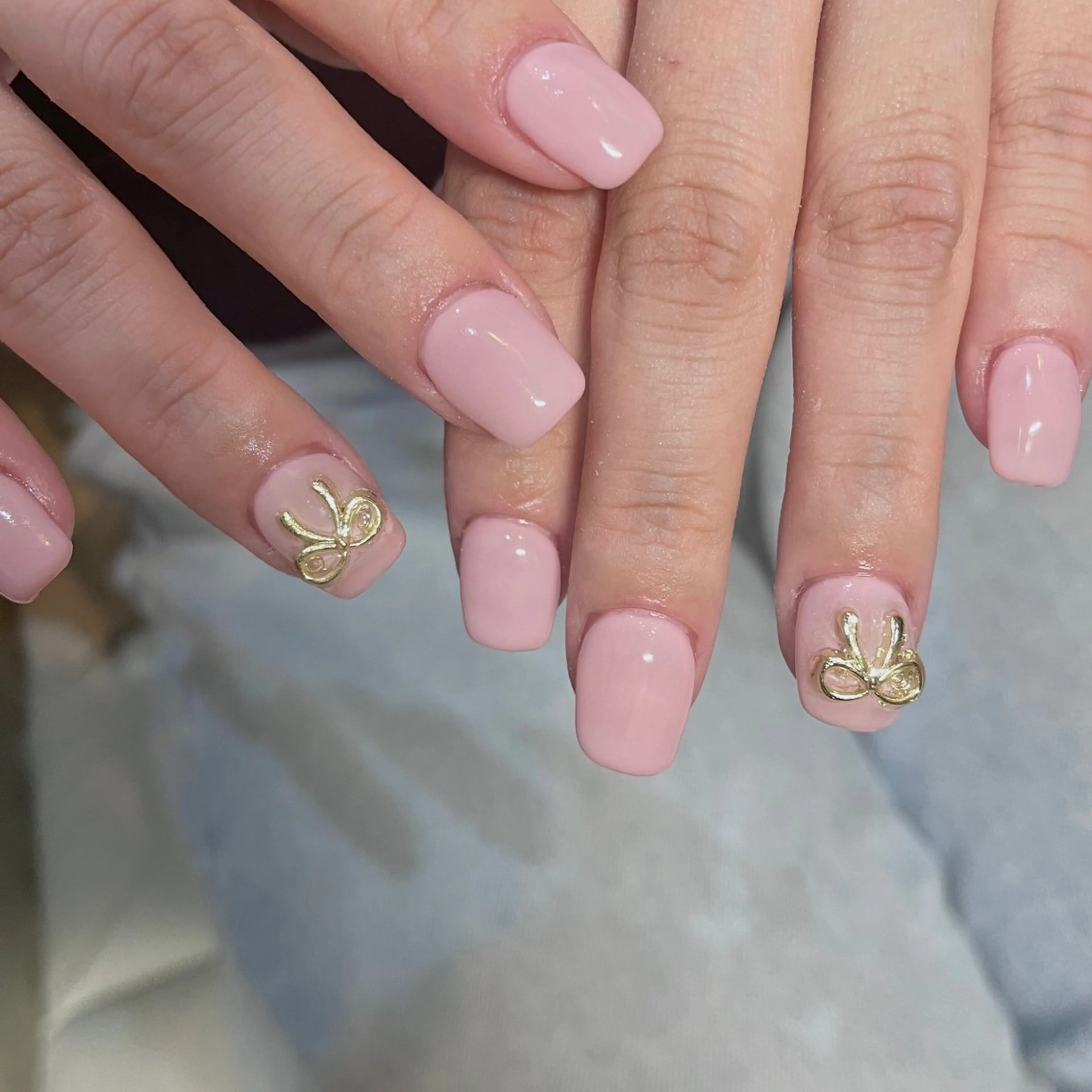 ネイル 長さ出し オフィスネイル ワンカラーネイル ピンク リボン ハンドネイル acs.n所属・ネイル，耳つぼ 風間すみれのその他イメージ