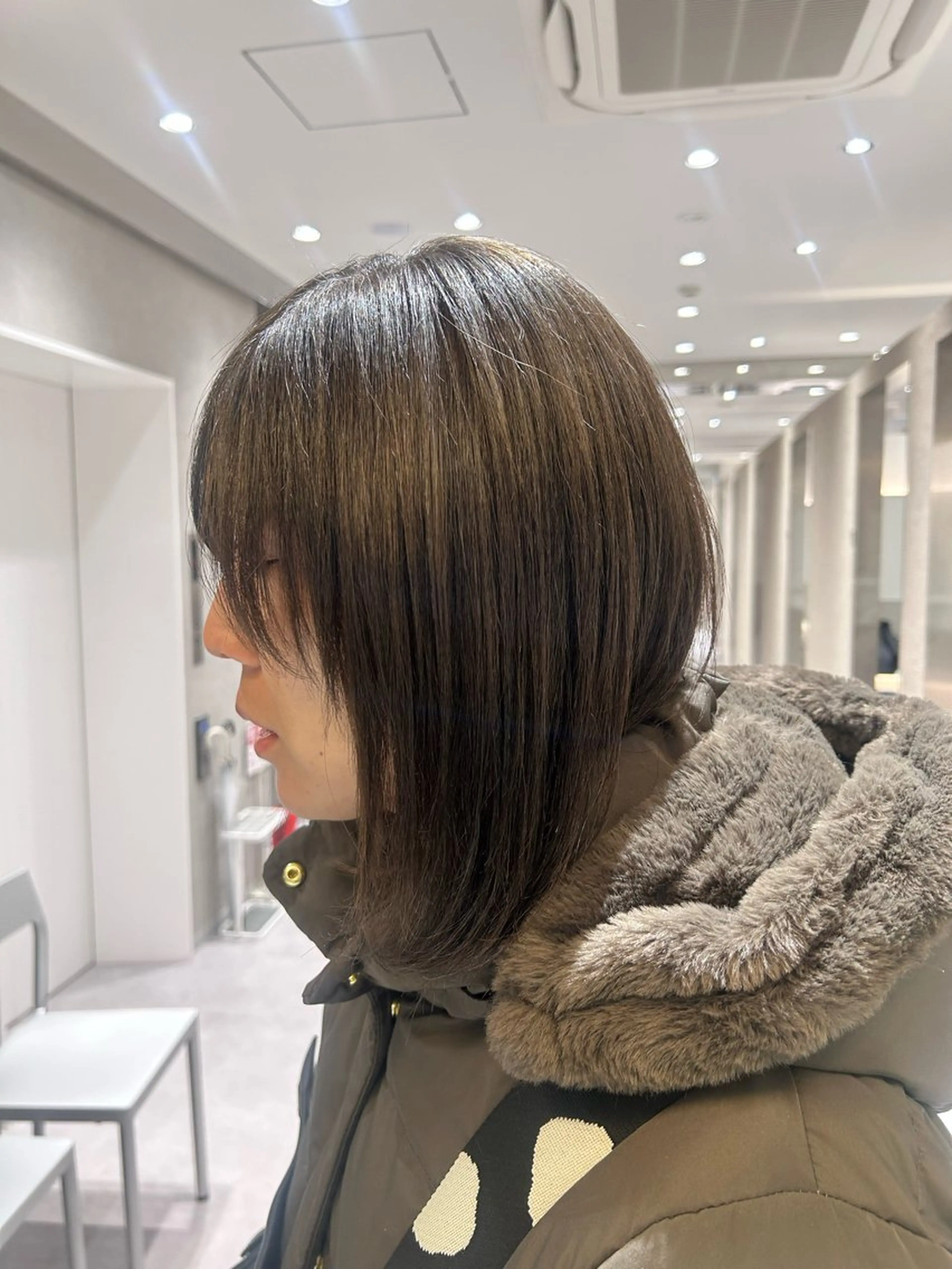 ミディアム カラー カット 縮毛矯正 トリートメント SALOWIN 新宿三丁目me+所属・レイヤー/ボブ/ パーマ/HARUKAのヘアスタイル