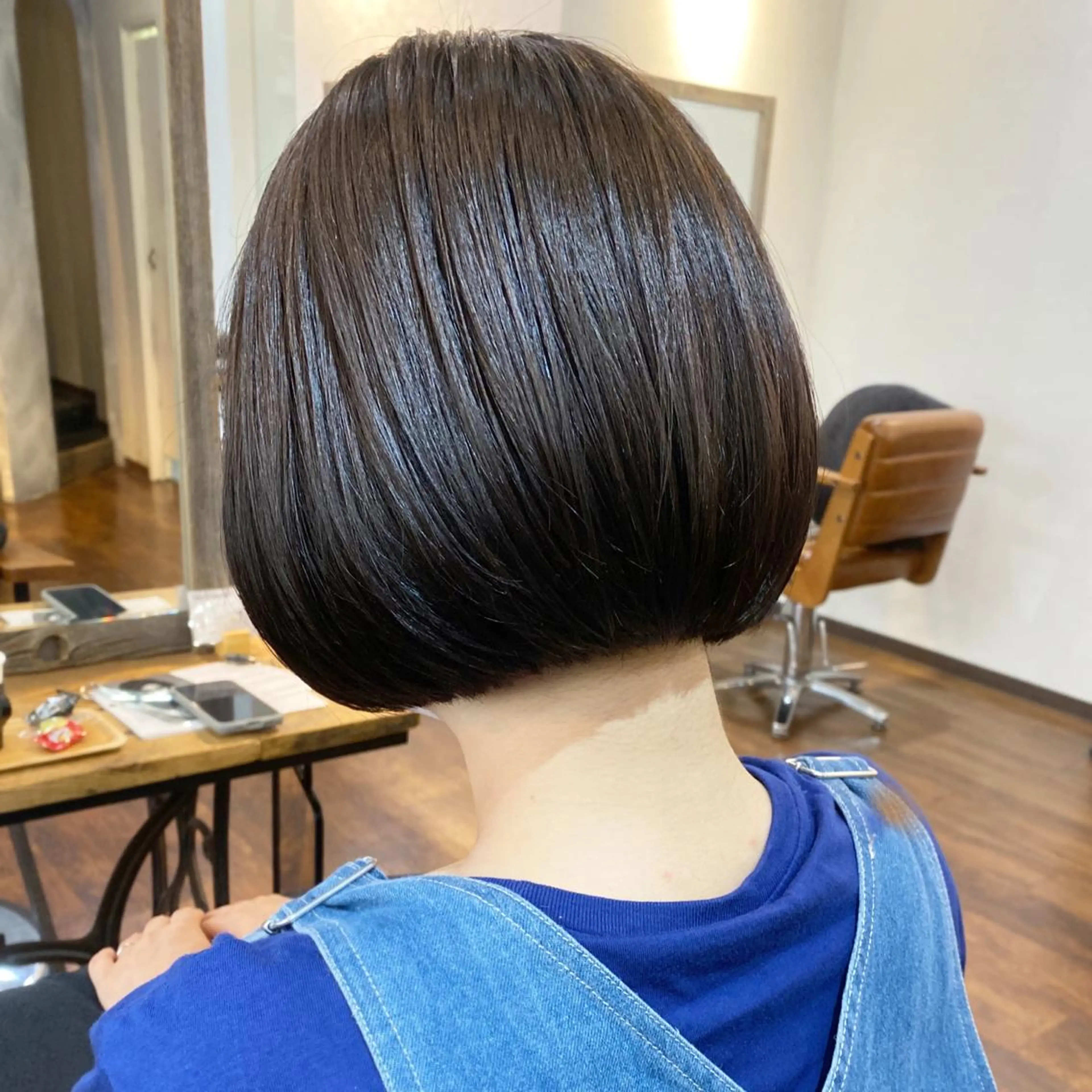 ショート ボブ 「ヲタクに美容室は難しい。」所属・インナーカラー🦔 🐾KEISUKEのヘアスタイル