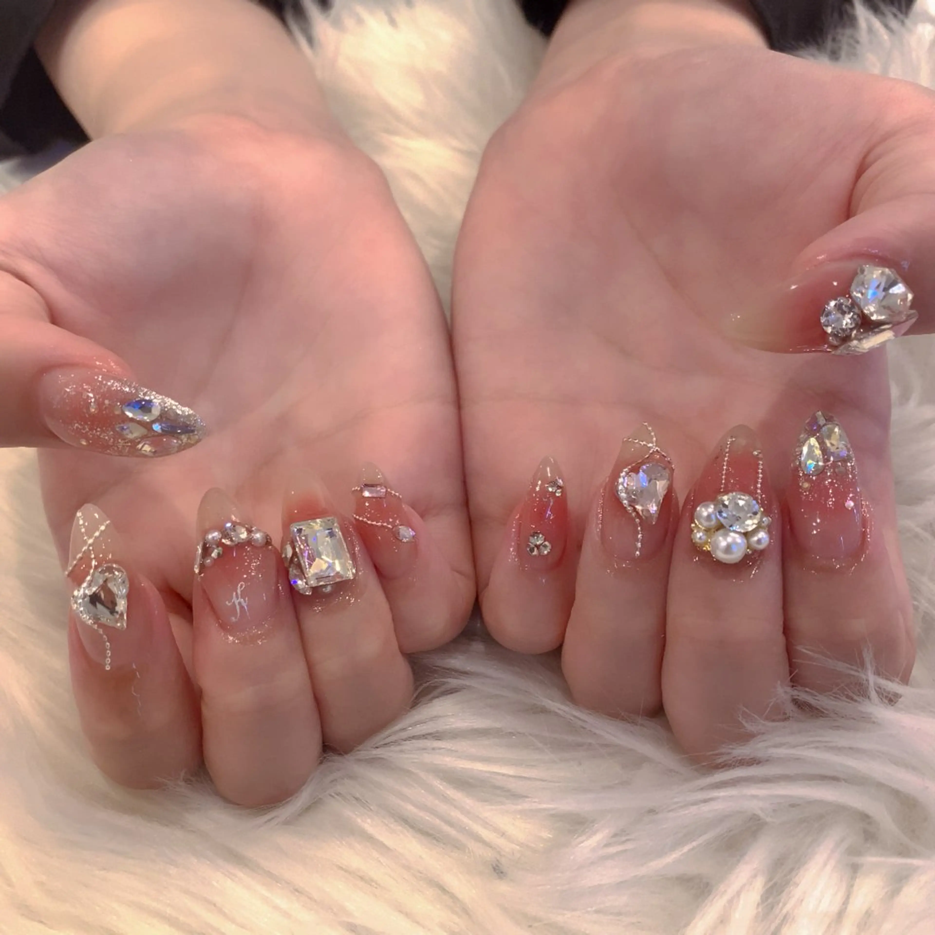 🙍‍♀️10本デザイン自由持ち込みコース🙍‍♀️パーツ込み、デザイン相談🉑の写真