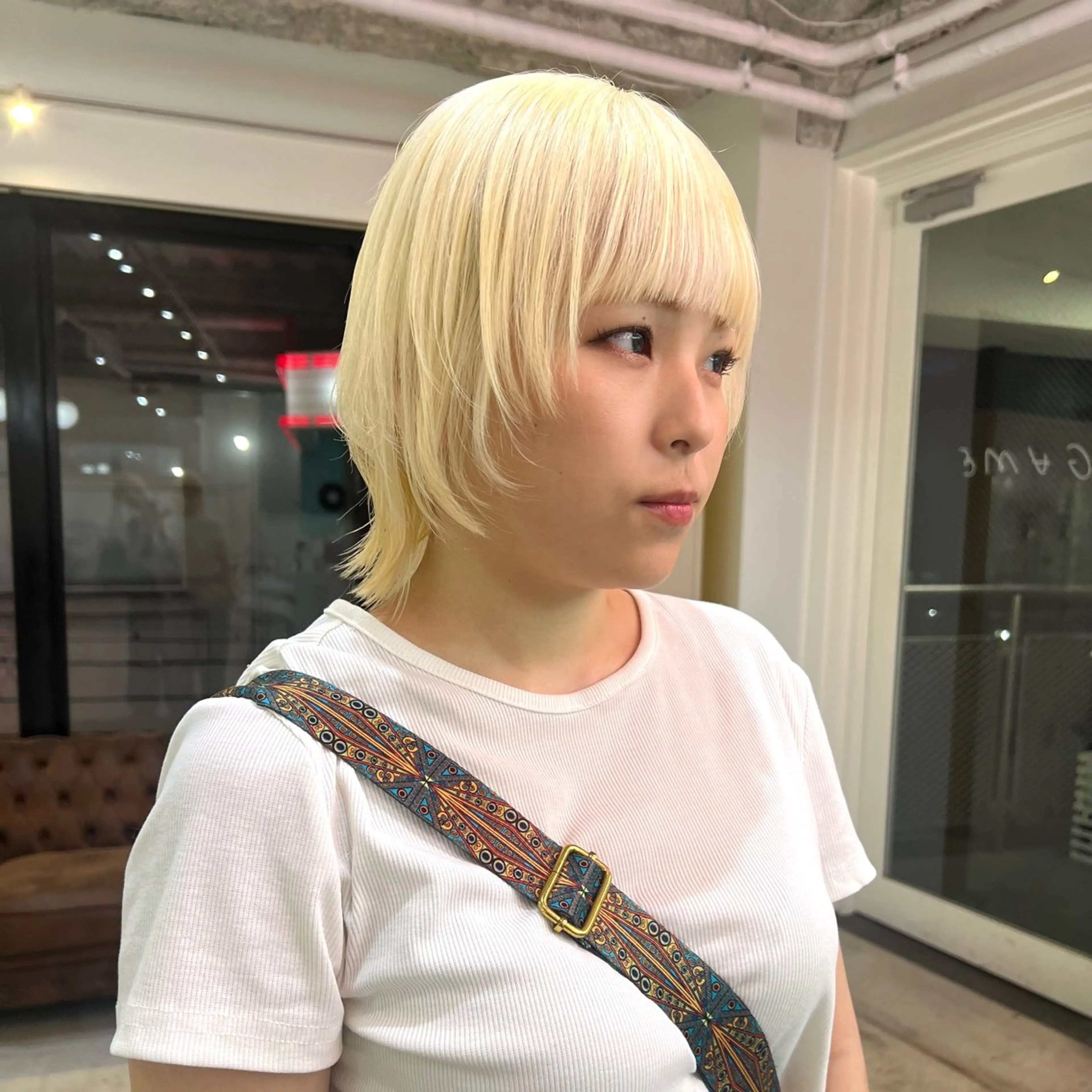 ショート カラー パーマ ヘアアレンジ メンズ キッズ 🧨ブリーチー×ボブ レイヤー💎じゅえるのヘアスタイル