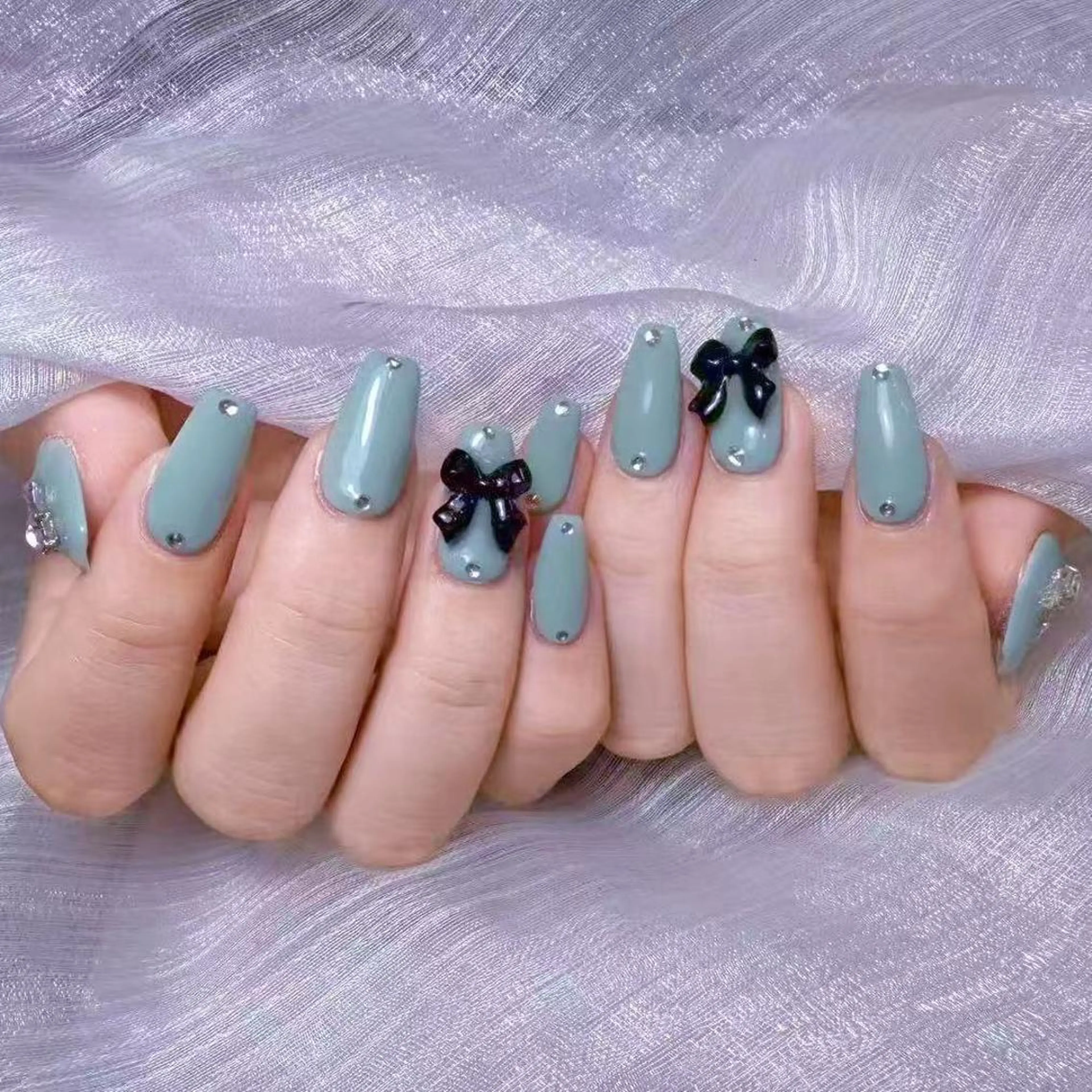 ネイル アートネイル オーロラネイル ガーリー キラキラネイル 韓国ネイル ハンドネイル DIAMOND NailStudioのネイルデザイン