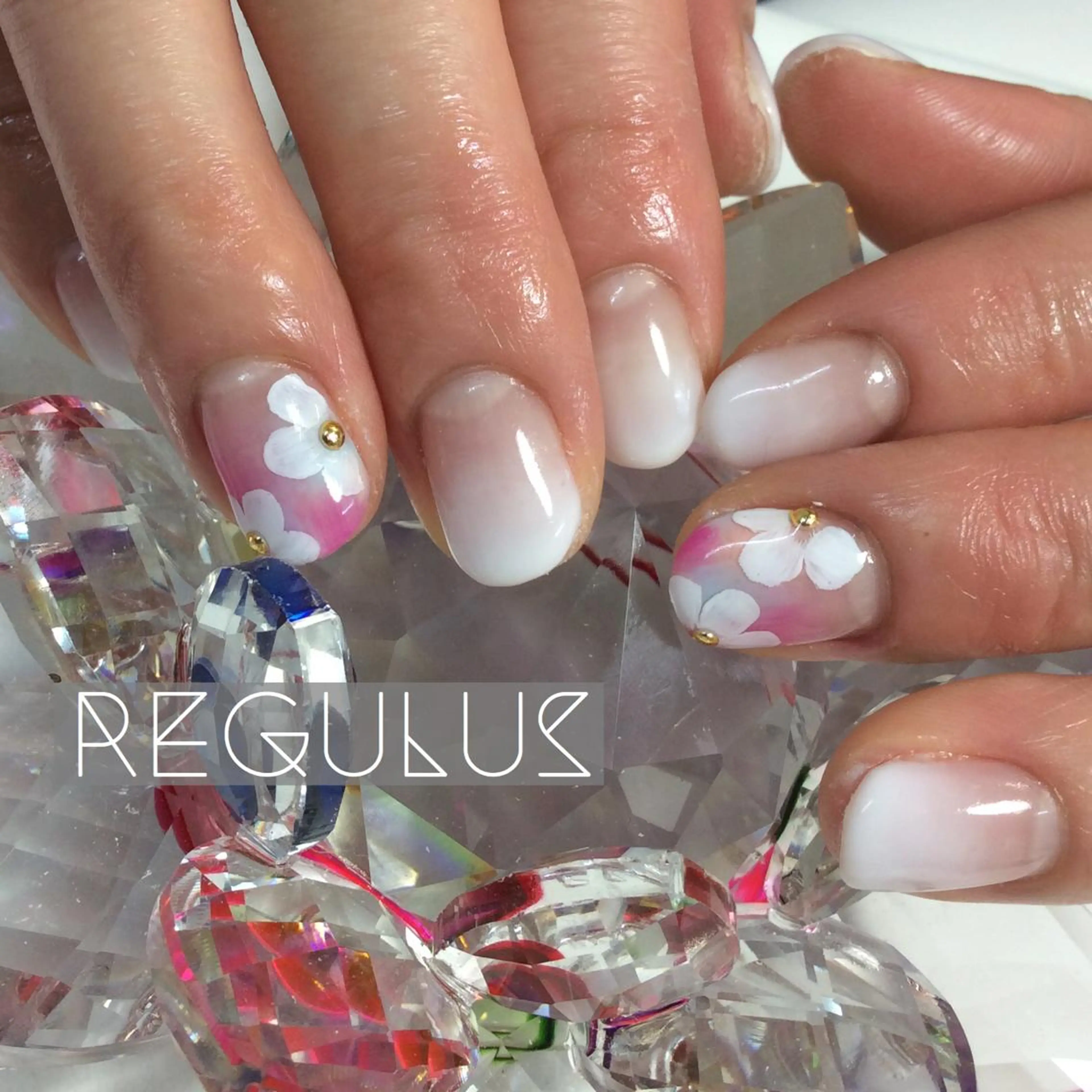 ネイル アートネイル フレンチネイル グラデーション Regulus 西川のネイルデザイン