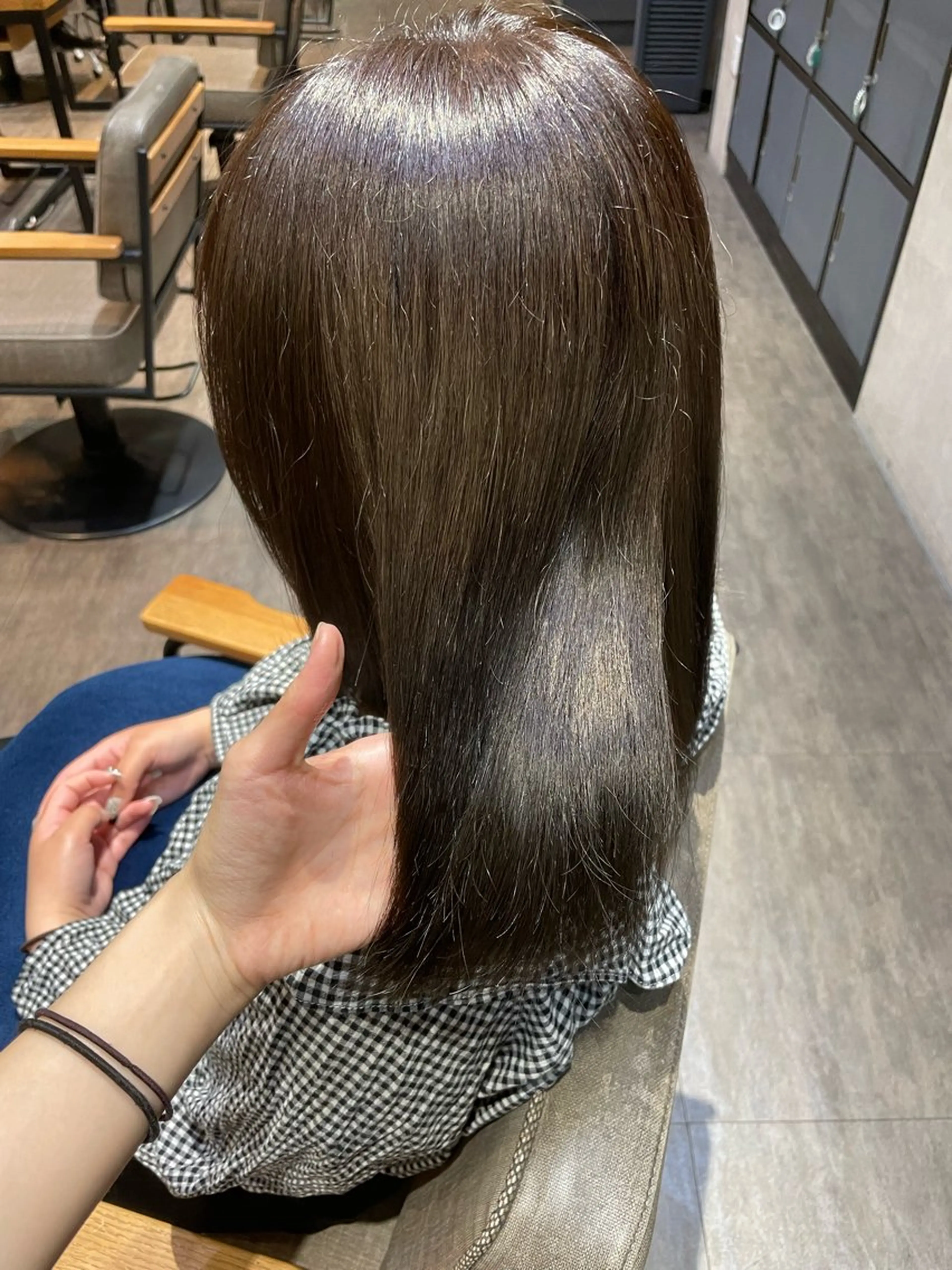 ミディアム ヘアカラー 暗髪カラー/艶カラー /ヘアセットのヘアスタイル