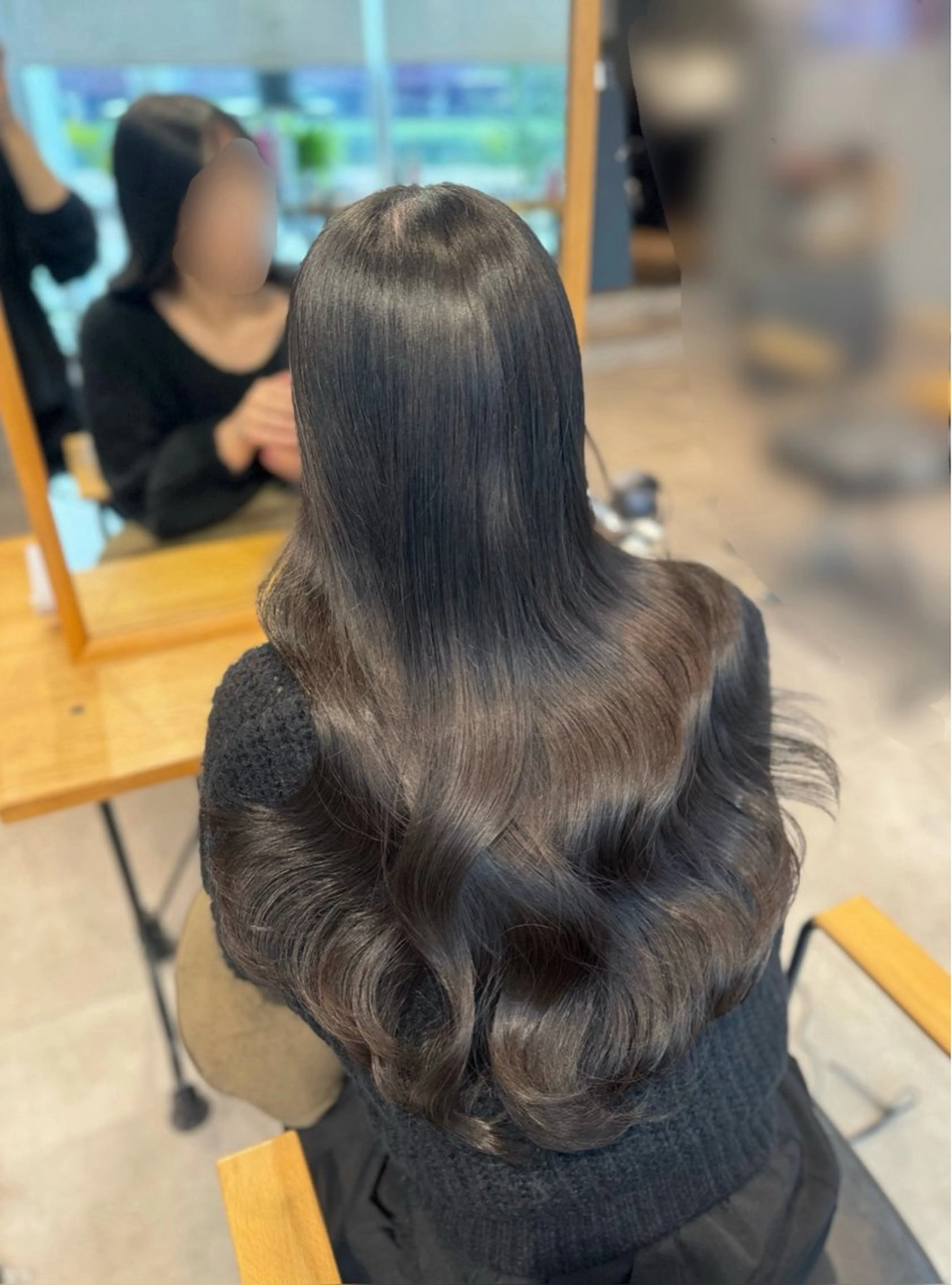 ロング カット ヘアカラー 宮本 優のヘアスタイル