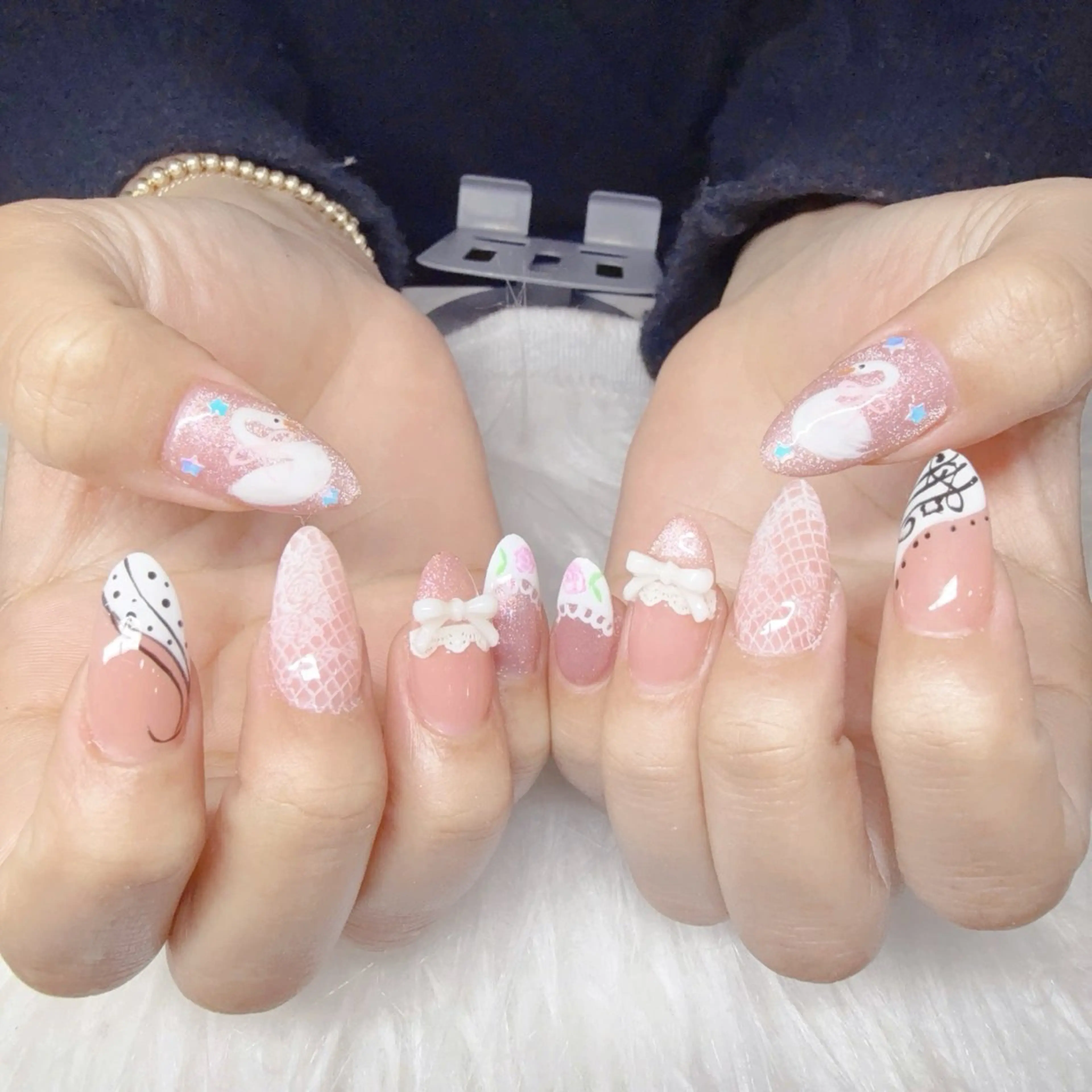 ネイル オーロラネイル グラデーション ハート ホログラムネイル キラキラネイル HA NIのネイルデザイン