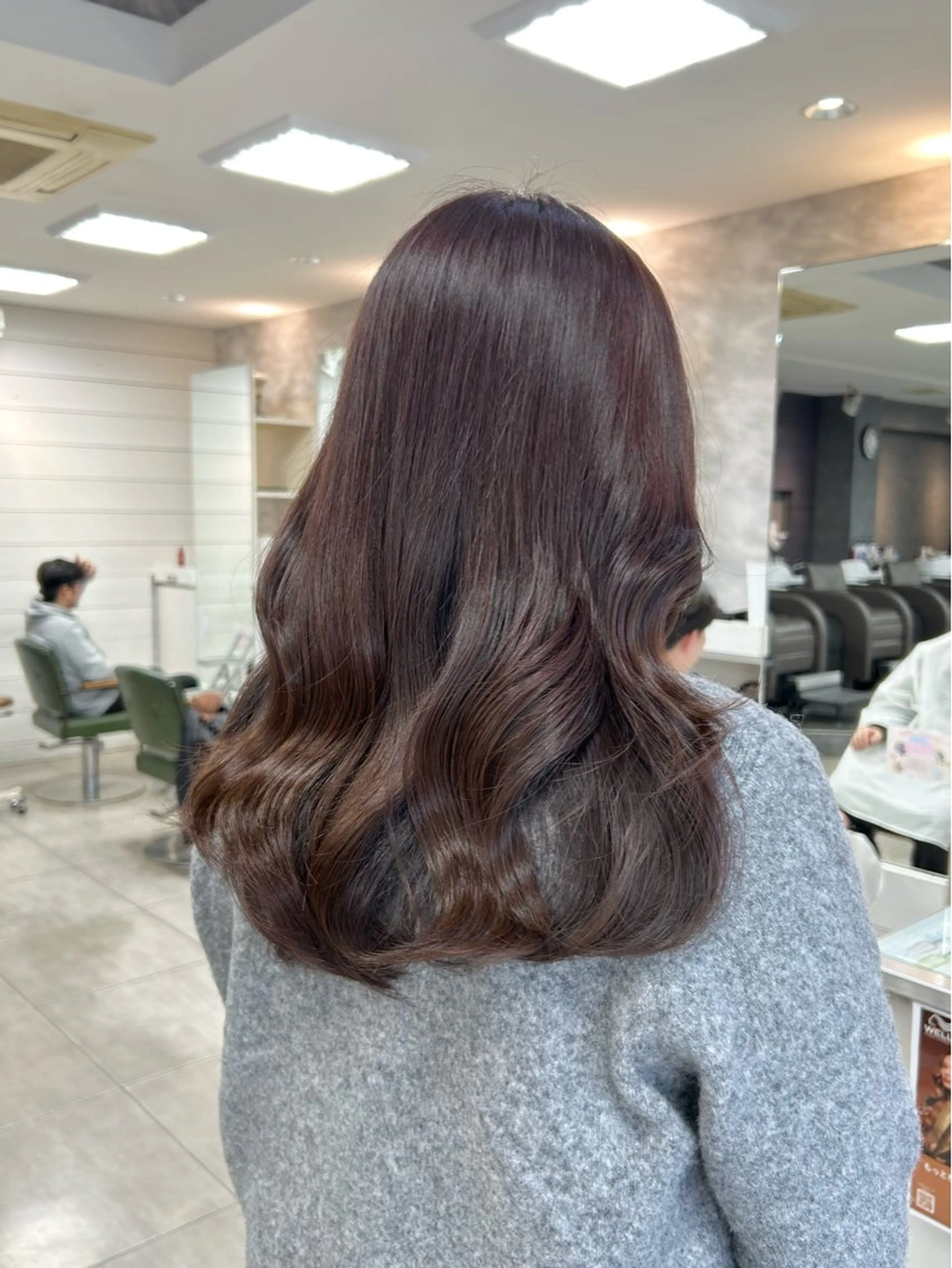 ミディアム カット ヘアカラー 🫧艶髪カラー🫧 森本くるみのヘアスタイル