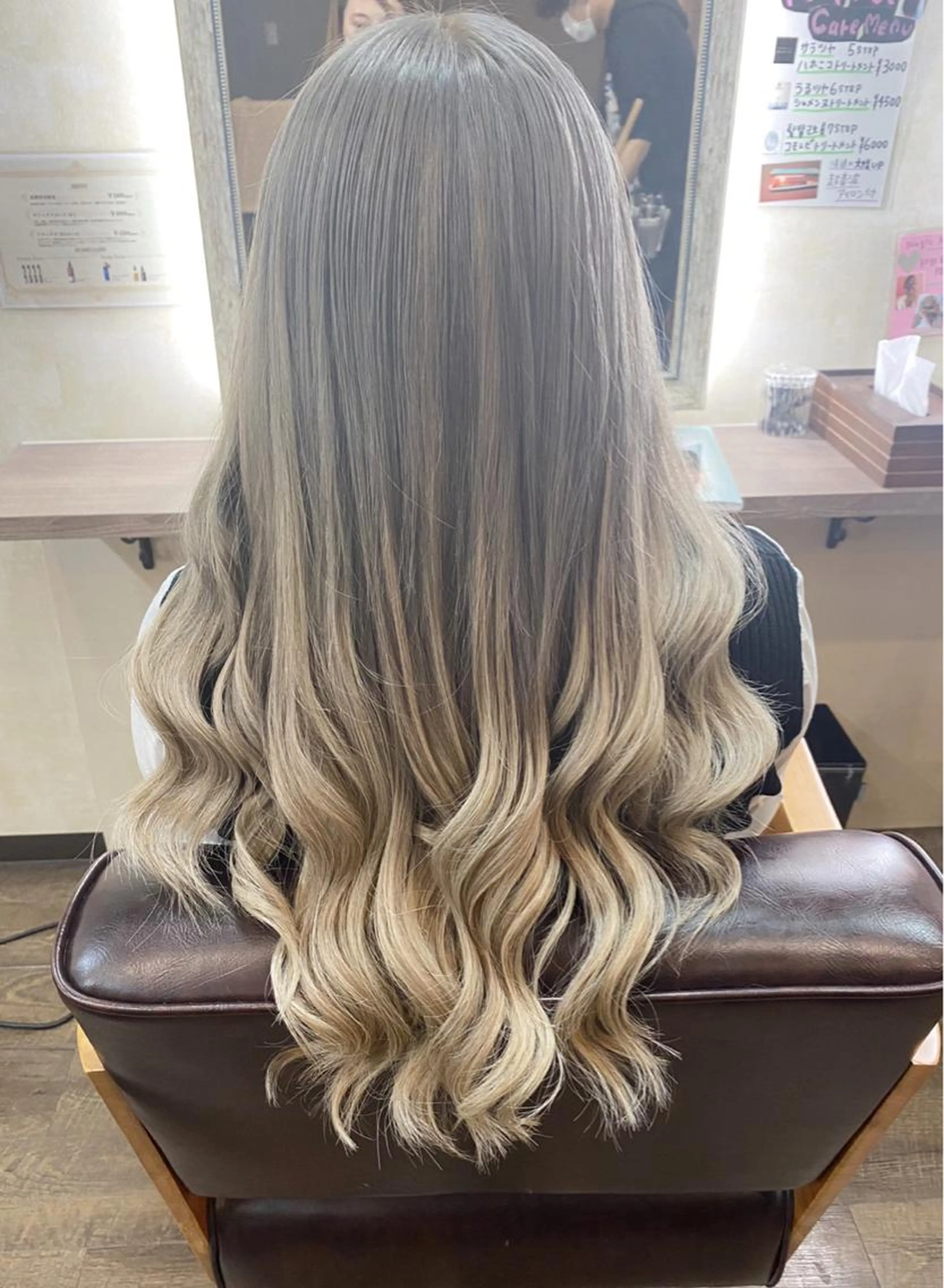 【外国人風カラー】+【高級人毛シールエクステ80本】+【エクステカット】💕巻き仕上げサービス💕地域最安値💕の写真