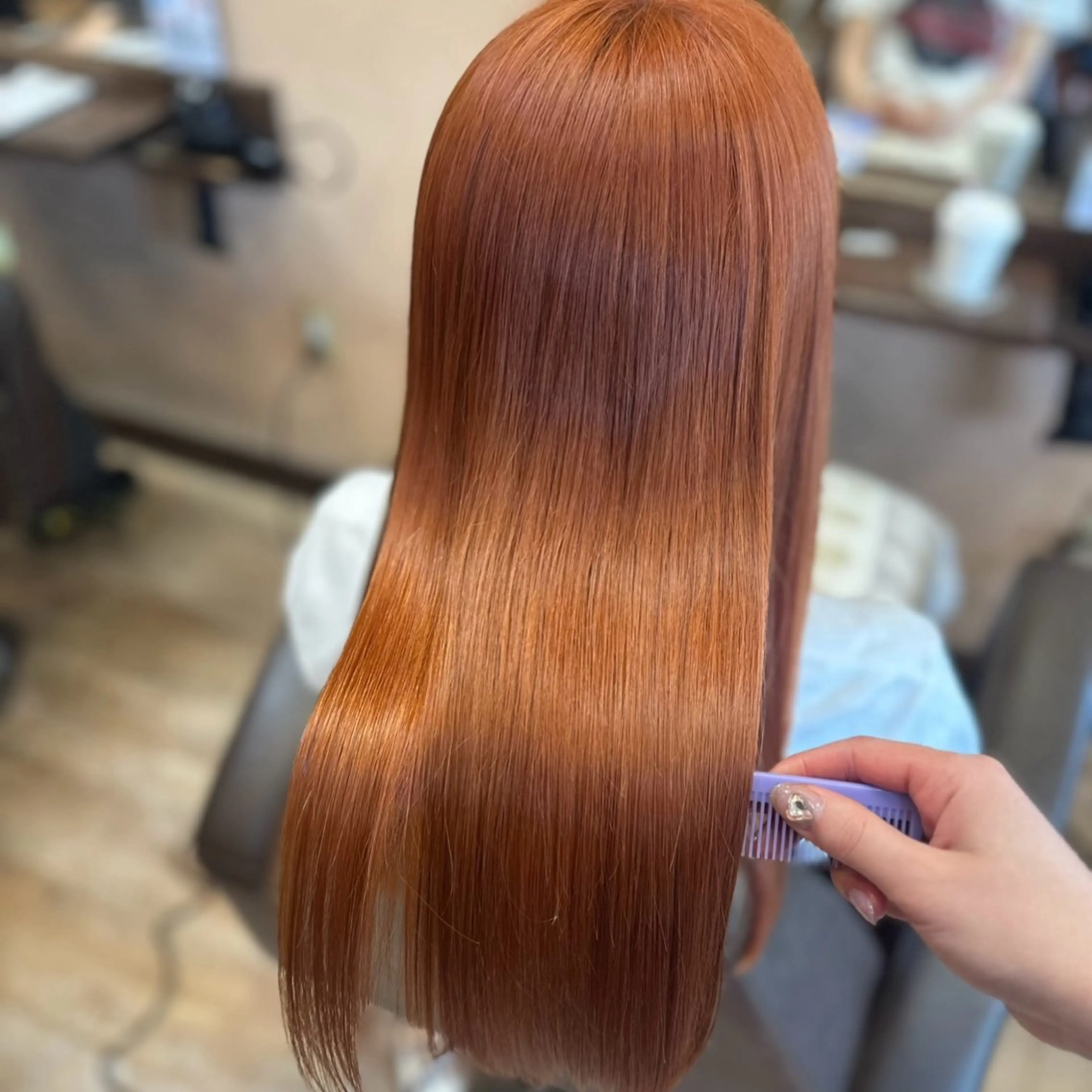 ロング カラー ベージュカラー ブリーチ オレンジ オレンジベージュ ヘアカラー ブリーチ🩵レイヤー Maho🐻‍❄️のヘアスタイル